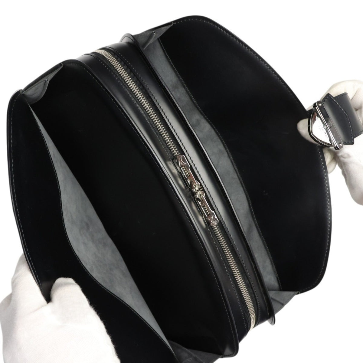 Louis Vuitton Black Noir Epi Leather Handbag (Pre-Owned)