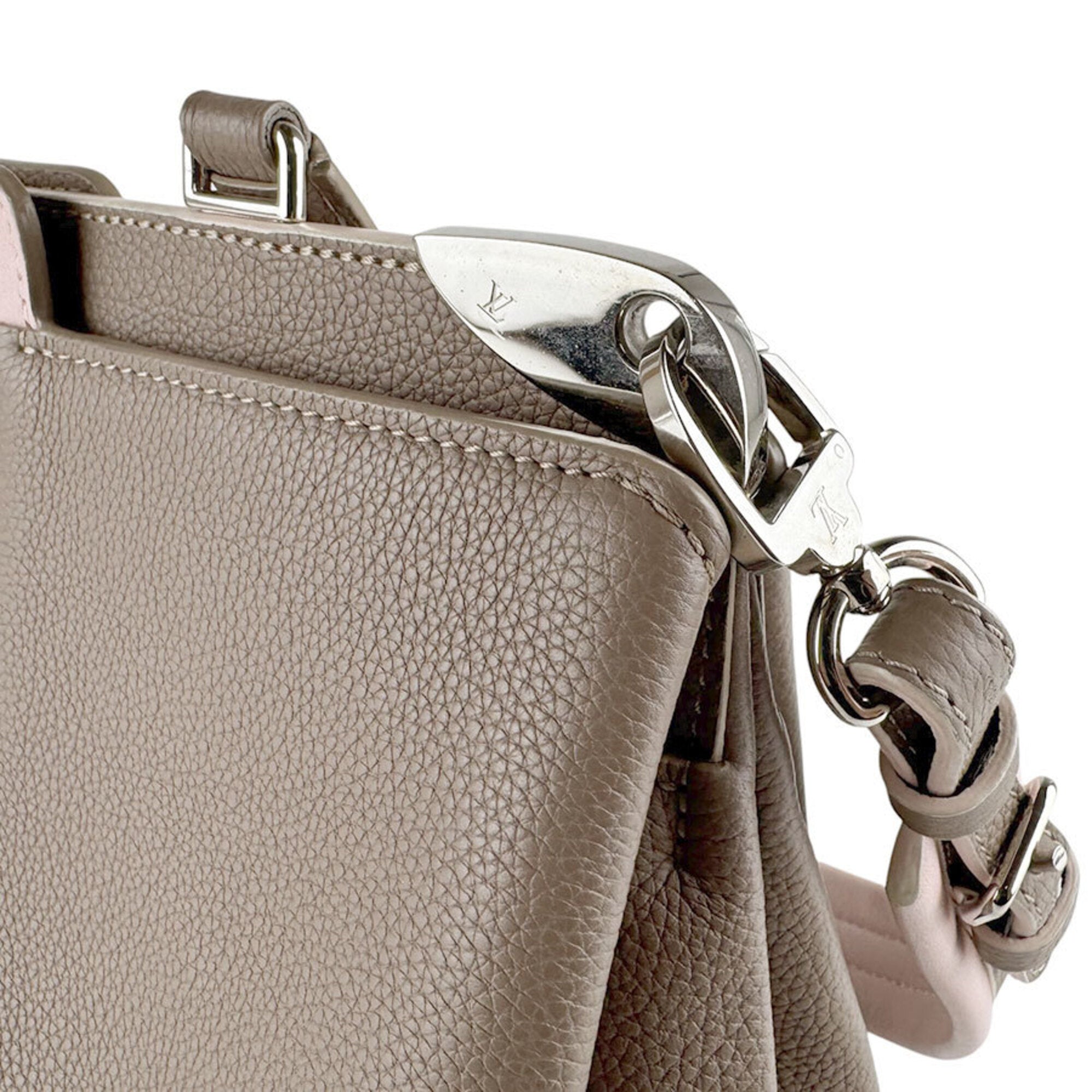 Louis Vuitton Grayish Pink Leather Handbag Shoulder Bag (Pre-Owned)