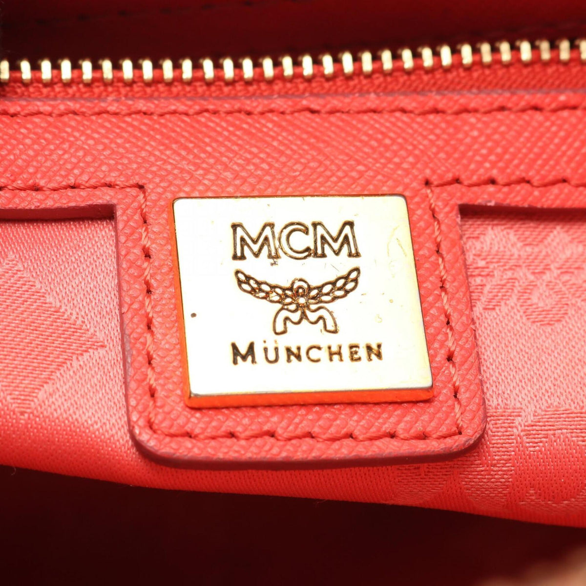 Mcm Red Color Leather Handbag Tote Bag (Pre-Owned)