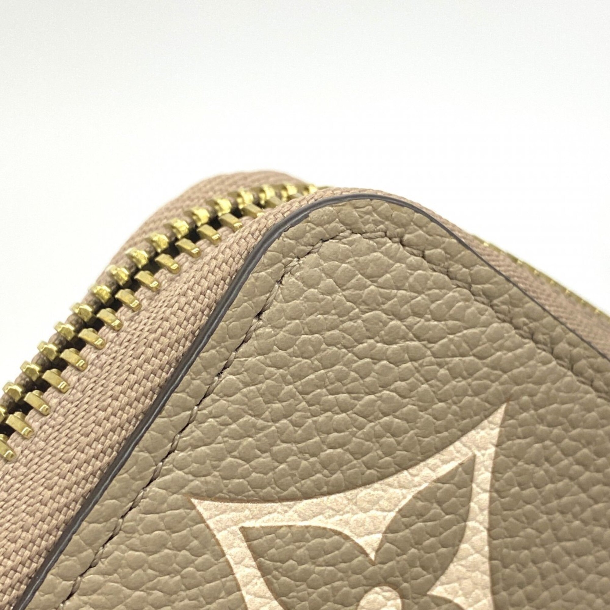 Louis Vuitton Cream Tourterelle Long Wallet (Bi-Fold) (Pre-Owned)