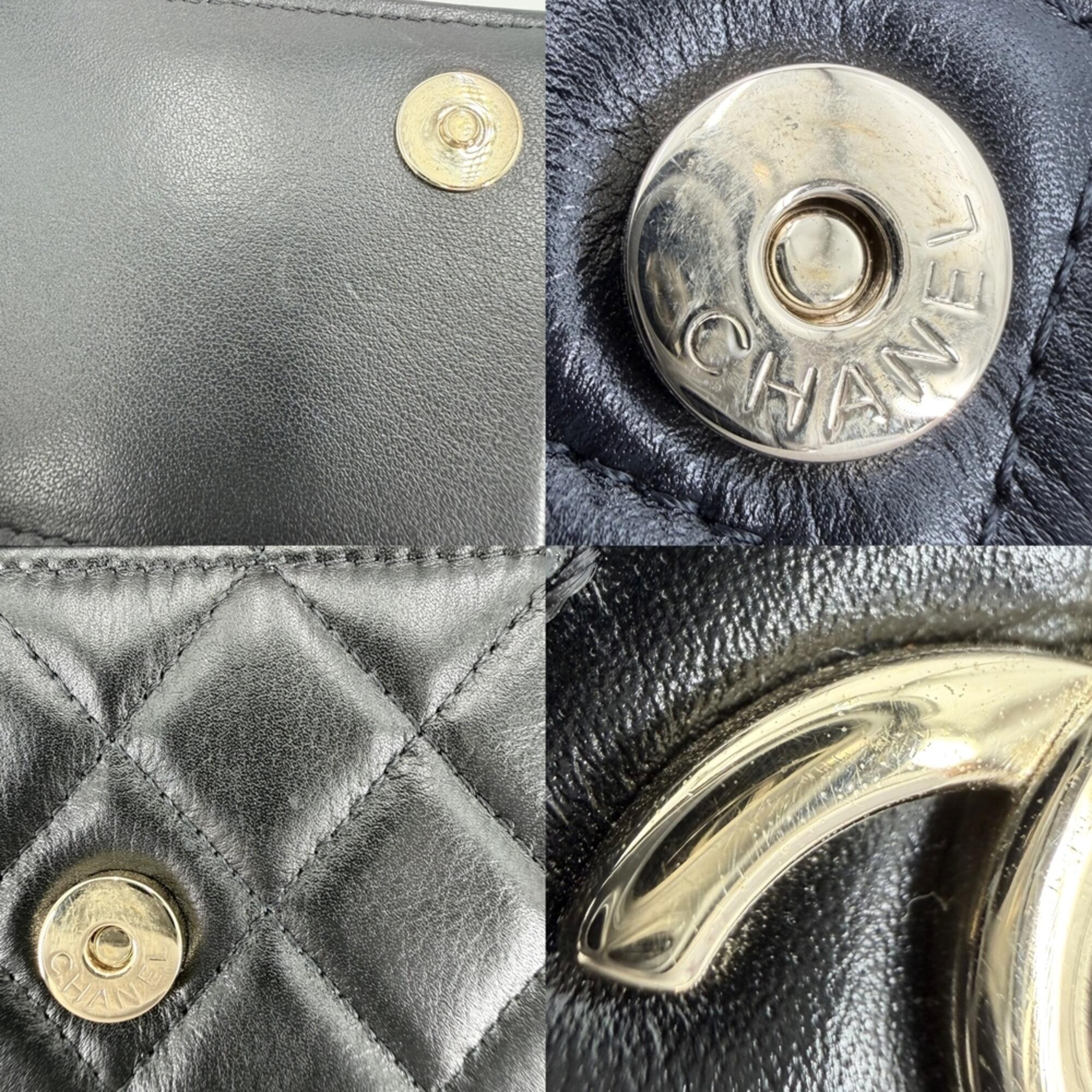 Chanel Matelasse Black Leather Shoulder Bag (Pre-Owned)