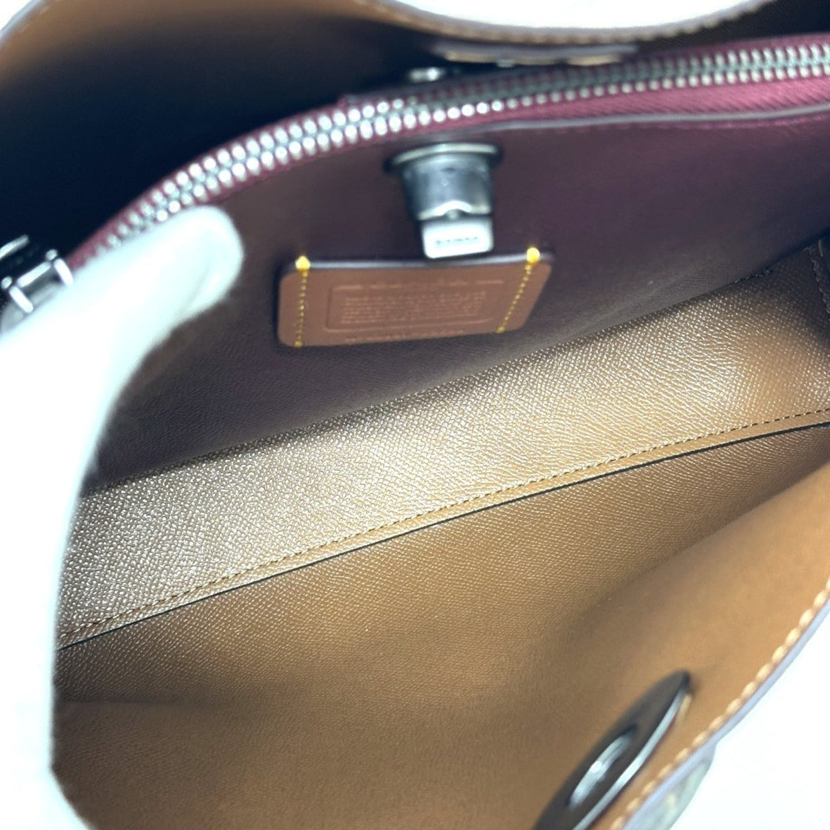 Coach Beige Blue Bordeaux Brown Leather Shoulder Bag (Pre-Owned)