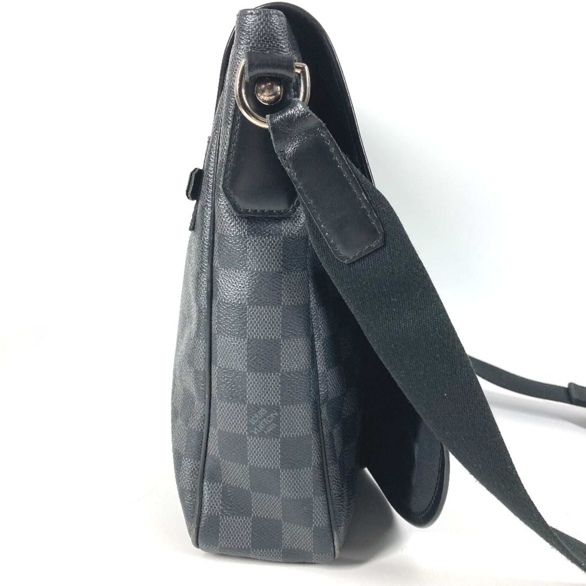 Louis Vuitton Damier Graphite Black Damier Graphite Messenger Bag Shoulder Bag (Pre-Owned)