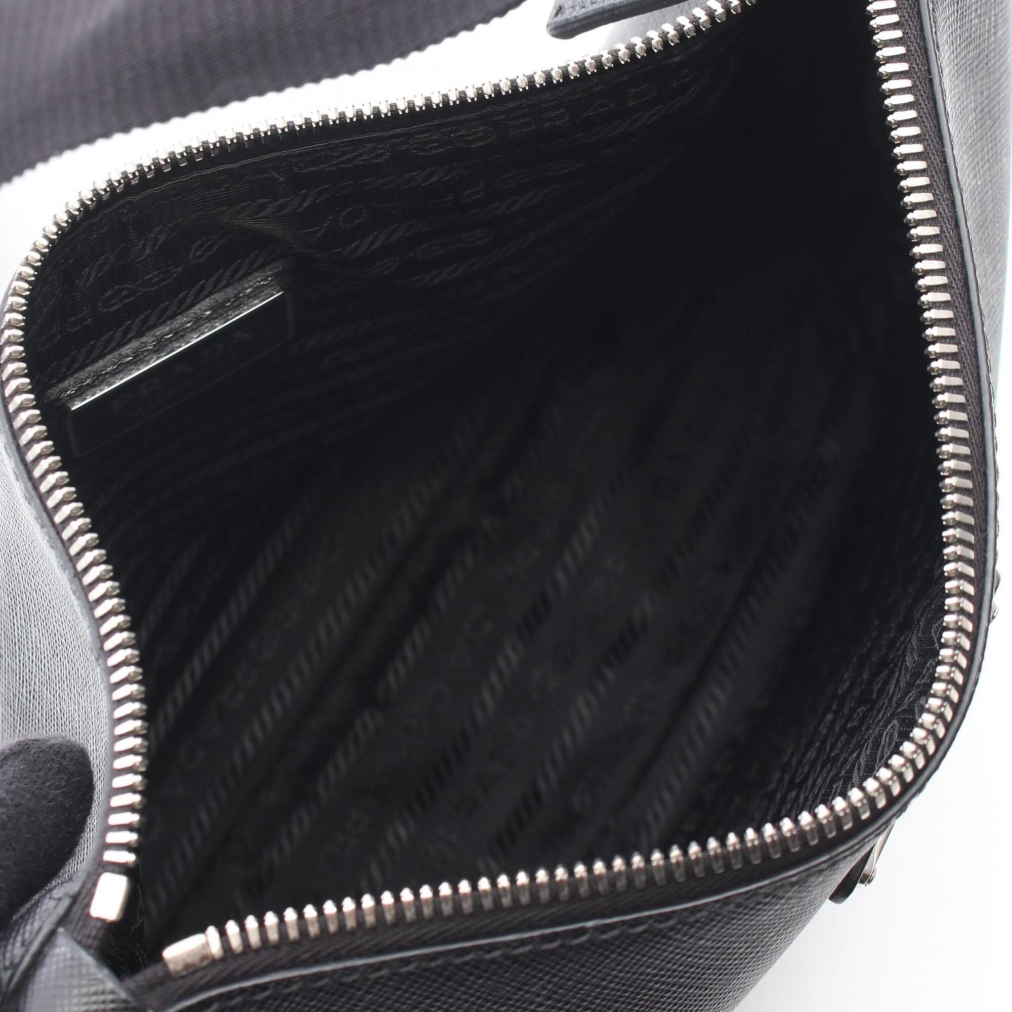 Prada Black Leather Handbag Pouch Shoulder Bag Weekend Bag (Pre-Owned)