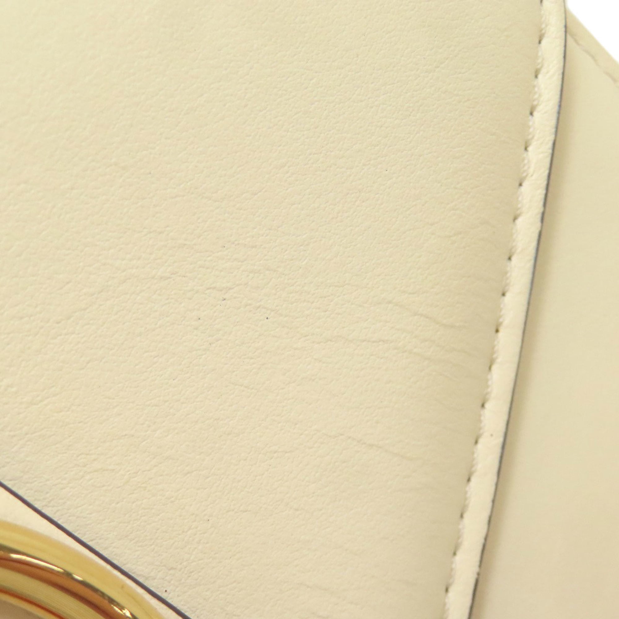 Louis Vuitton Cream Leather Shoulder Bag (Pre-Owned)