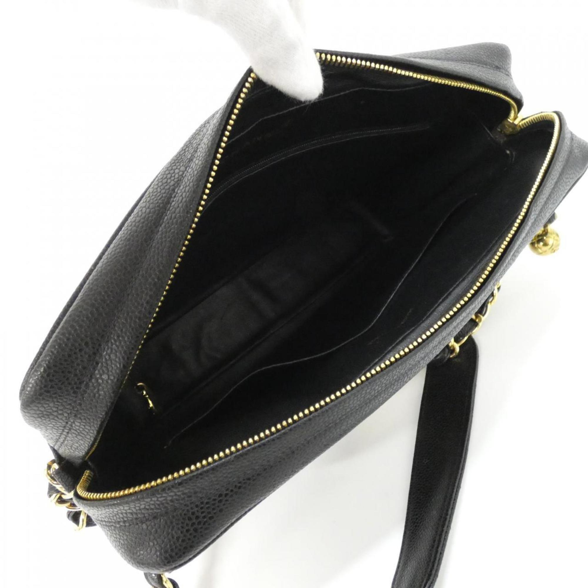 Chanel Black Grained Calfskin Shoulder Bag (Pre-Owned)