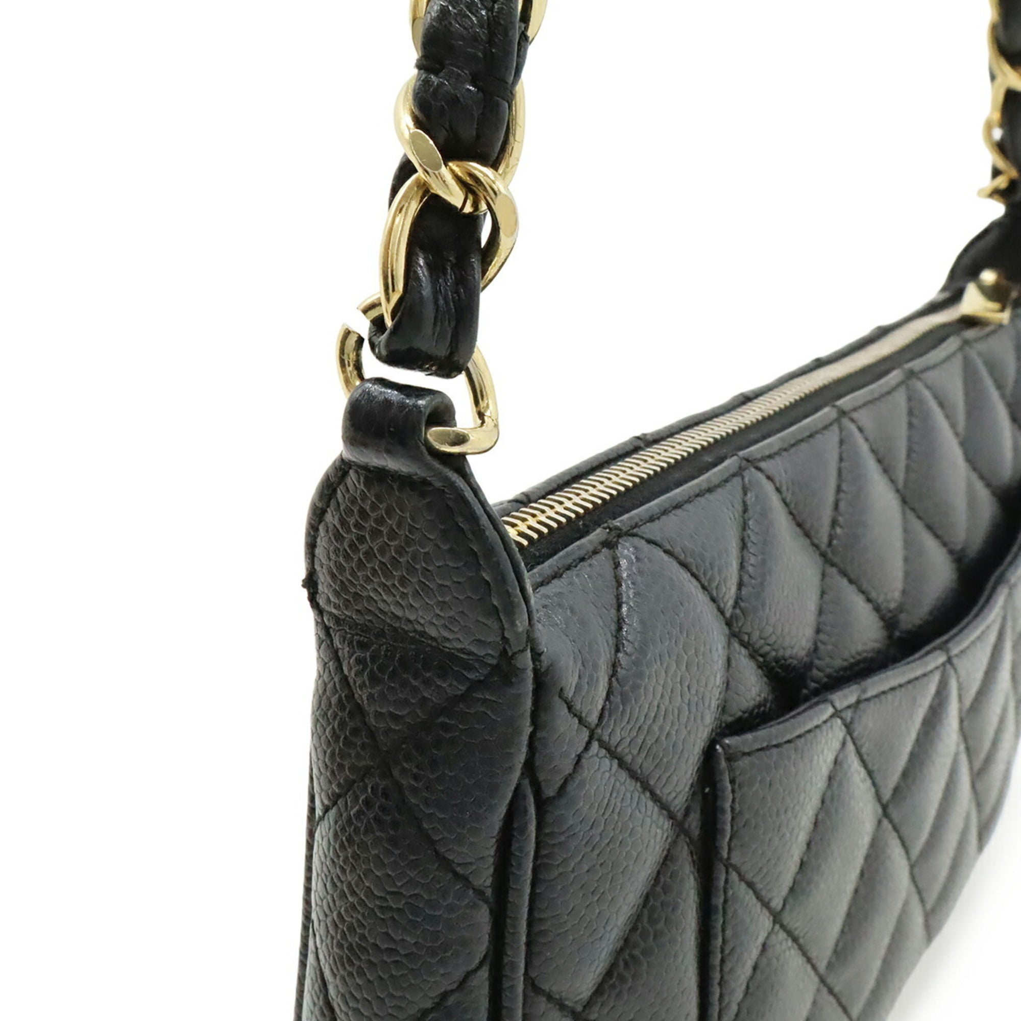 Chanel Matelasse Black Grained Calfskin Shoulder Bag (Pre-Owned)
