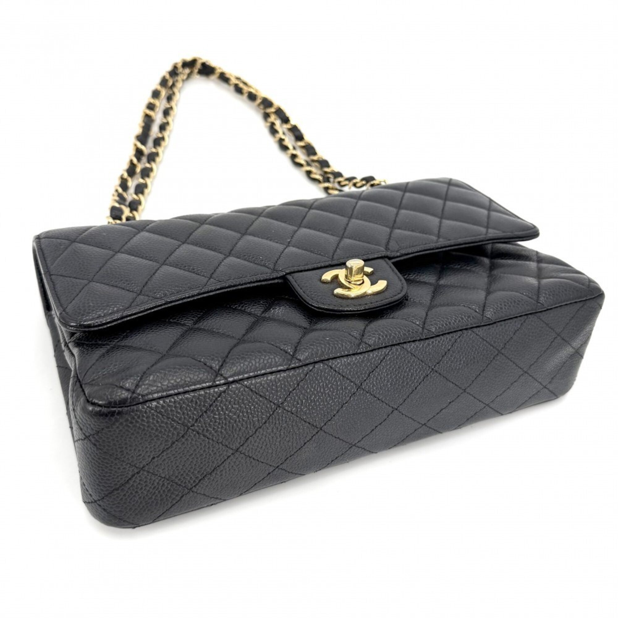 Chanel Matelasse Black Grained Calfskin Shoulder Bag (Pre-Owned)