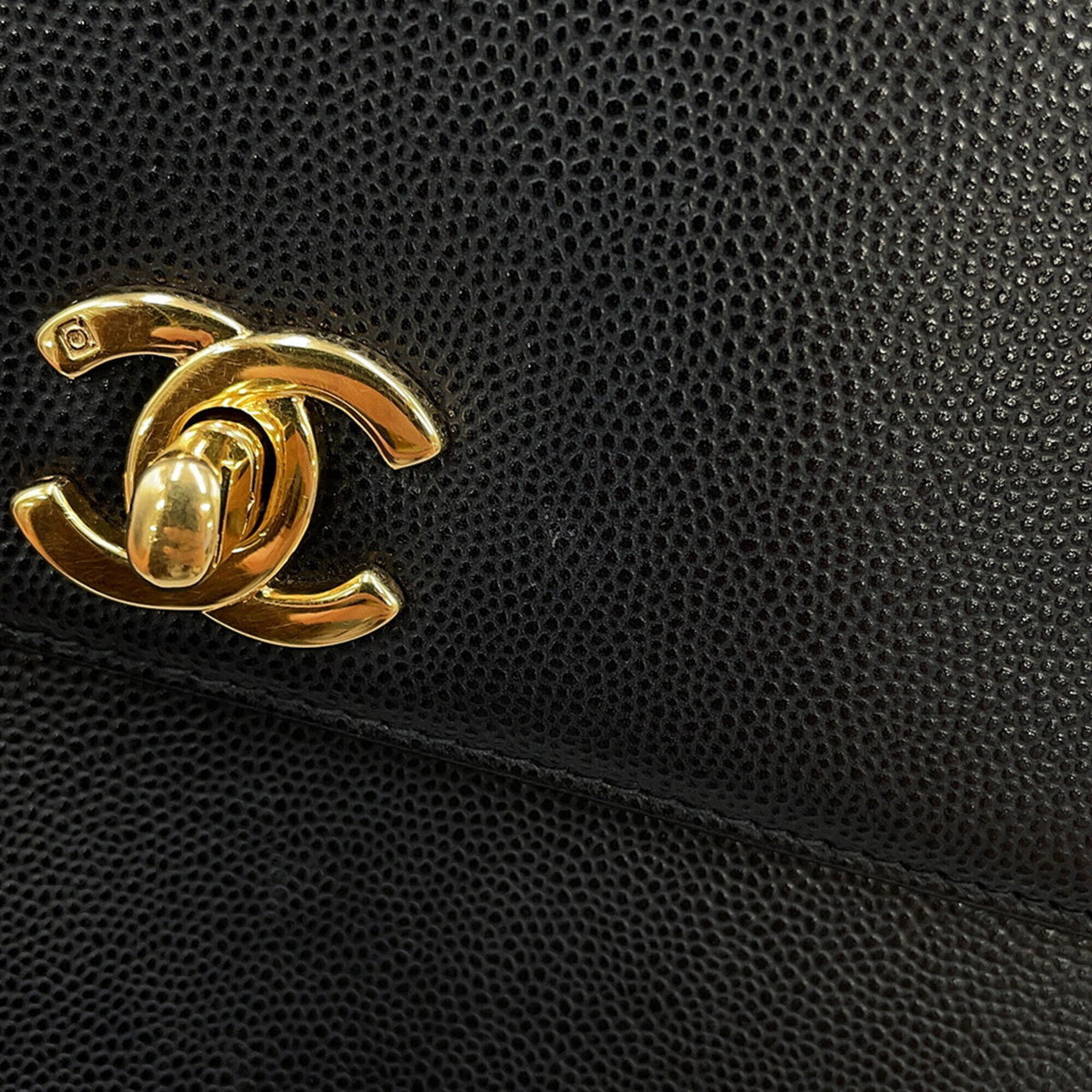 Chanel Black Grained Calfskin Handbag Shoulder Bag (Pre-Owned)