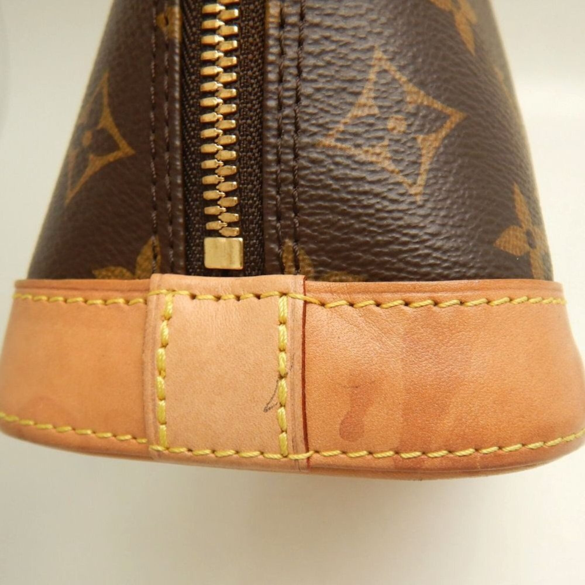Louis Vuitton Monogram Brown Monogram Handbag (Pre-Owned)