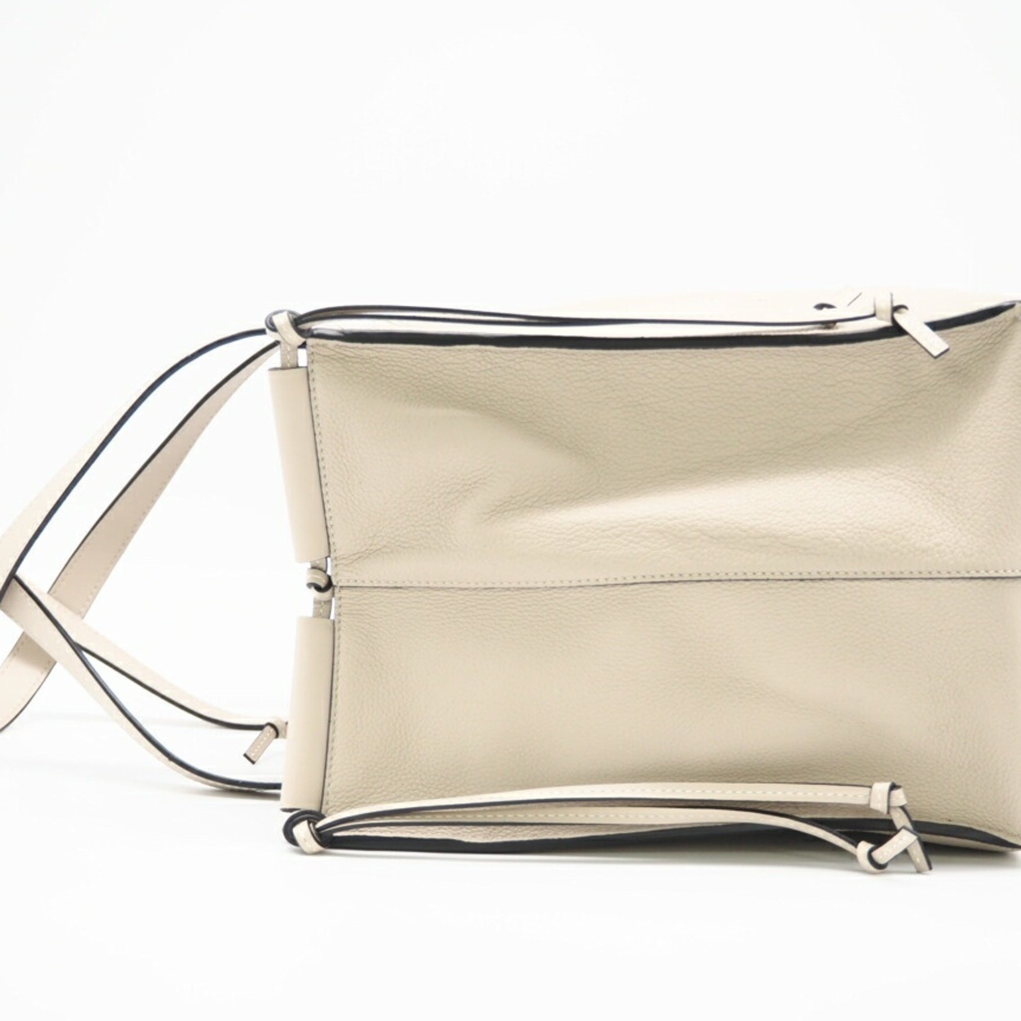 Loewe Beige Leather Tote Bag (Pre-Owned)
