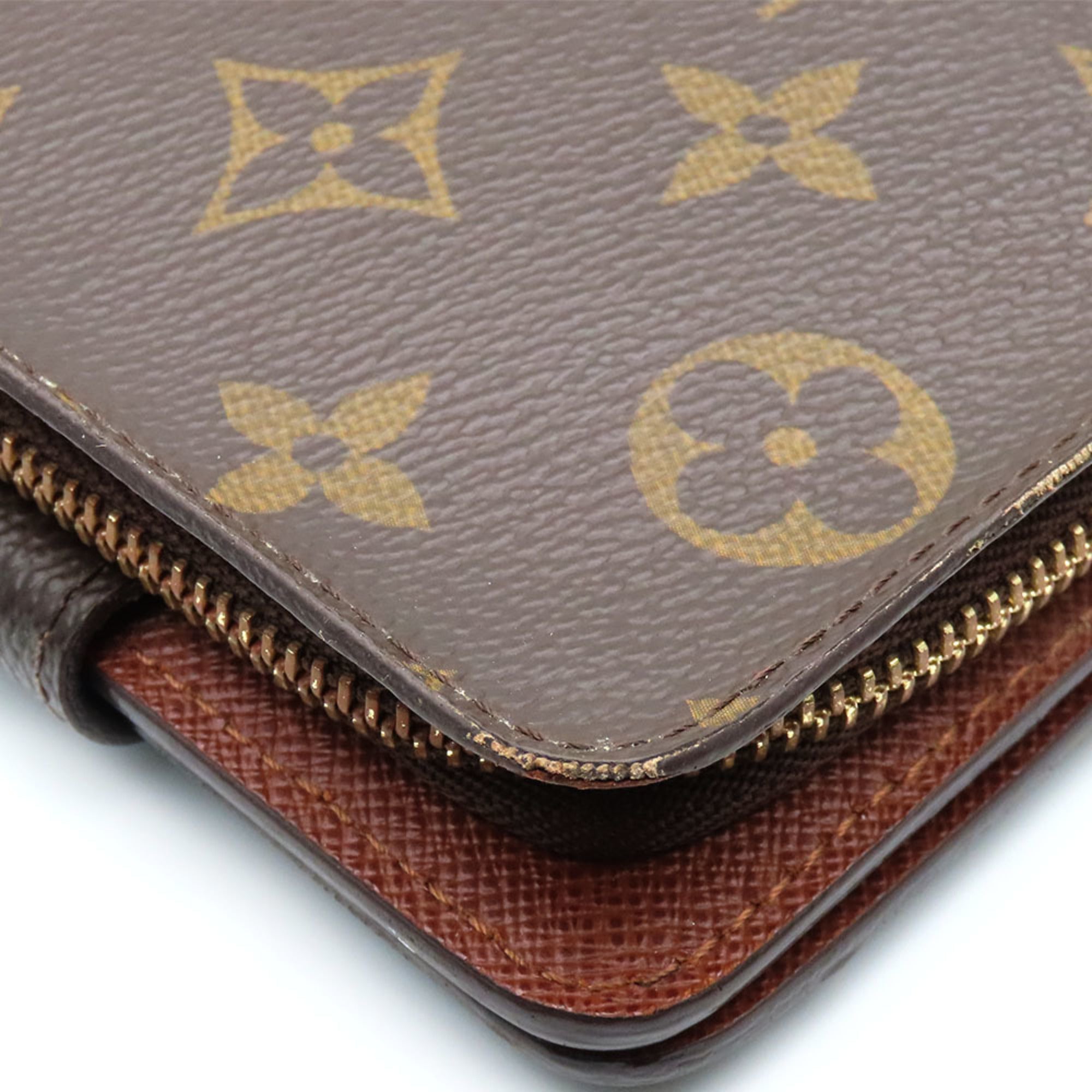 Louis Vuitton Brown Monogram Wallet (Bi-Fold) (Pre-Owned)