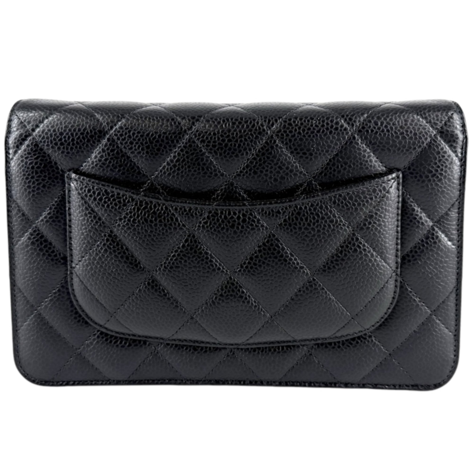Chanel Matelasse Black Grained Calfskin Shoulder Bag (Pre-Owned)