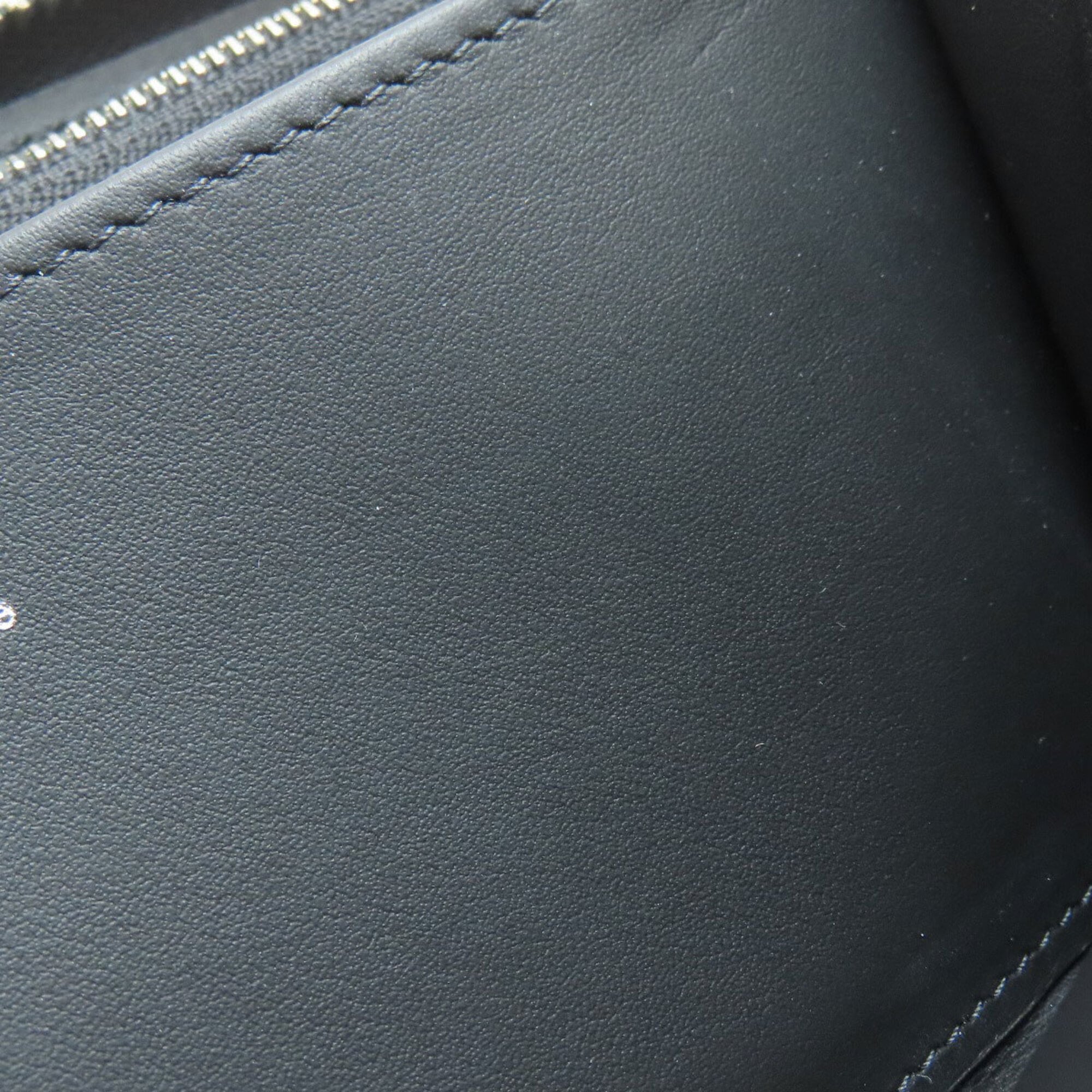 Louis Vuitton Mahina Noir Mahina Leather Long Wallet (Bi-Fold) (Pre-Owned)