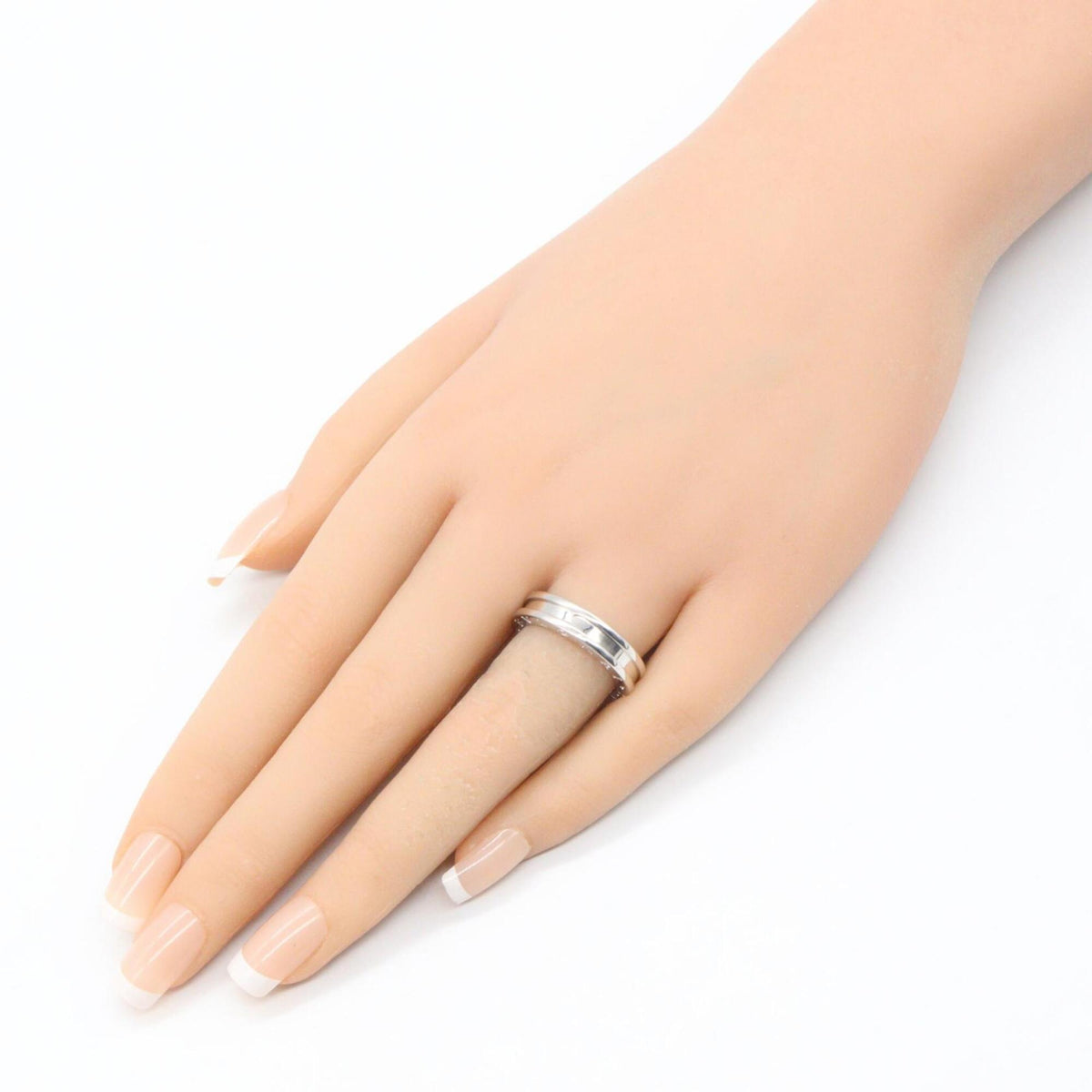 Bvlgari Silver White Gold (18K) Band Ring (Pre-Owned)