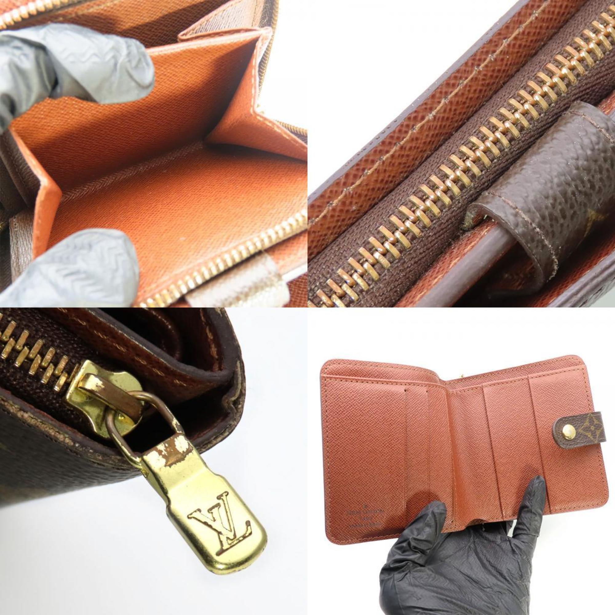 Louis Vuitton Brown Monogram Wallet (Bi-Fold) (Pre-Owned)