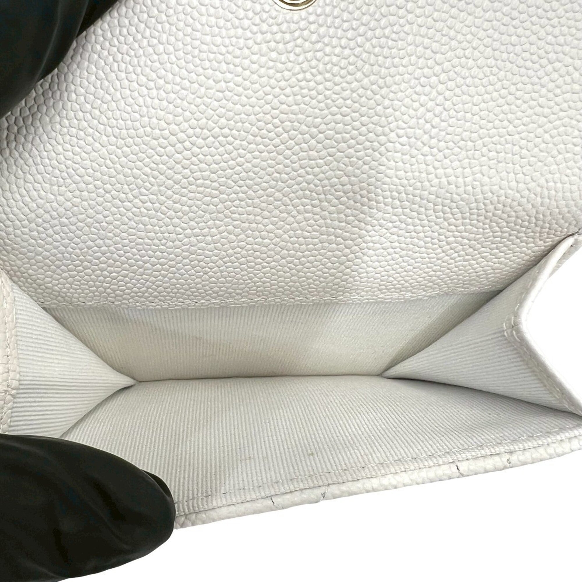 Chanel White Grained Calfskin Wallet (Tri-Fold) (Pre-Owned)