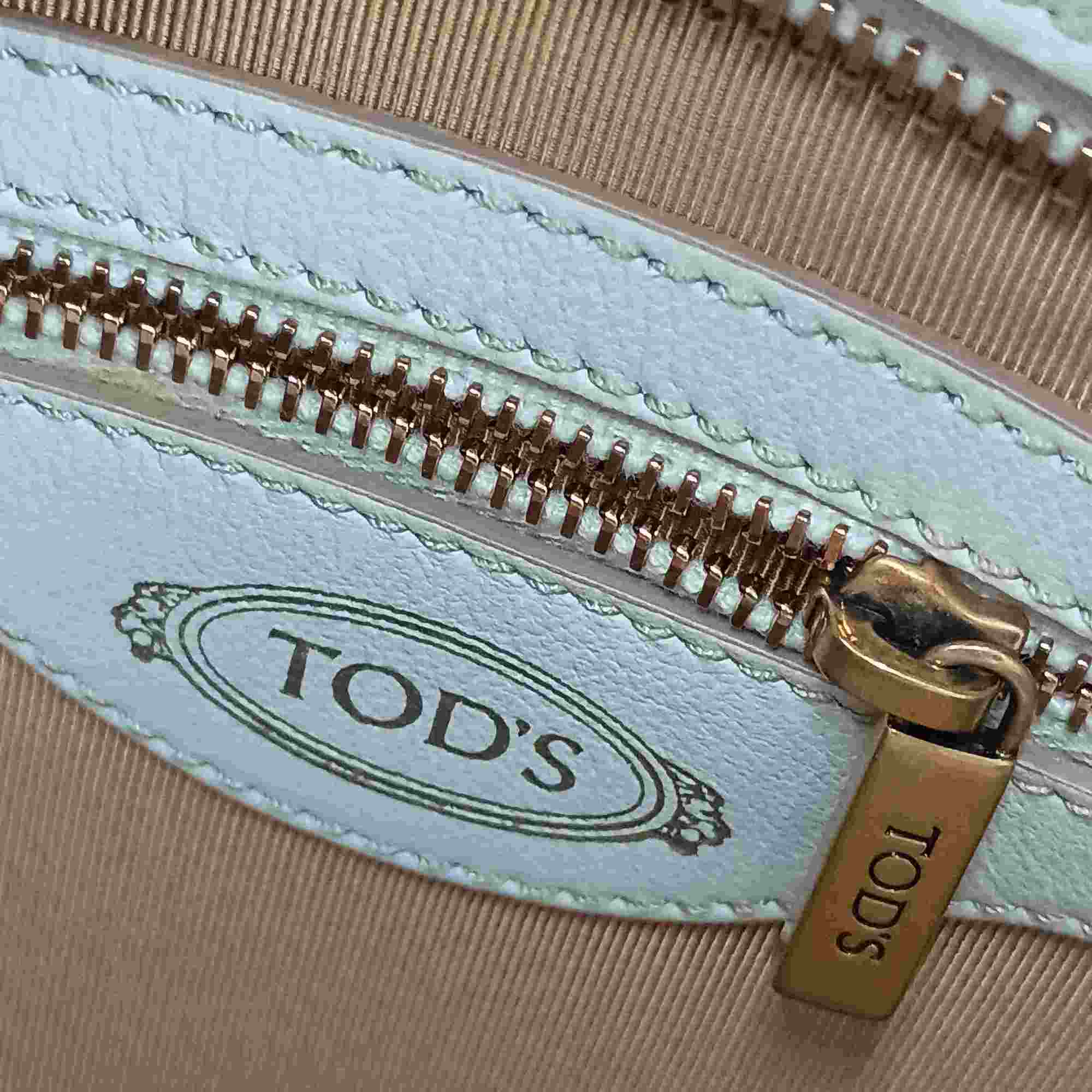 Tod's White Leather Handbag Shoulder Bag Tote Bag (Pre-Owned)