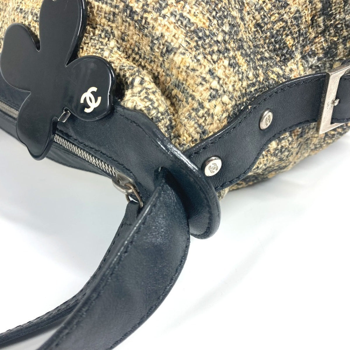 Chanel Beige Black Yellow Canvas Leather Shoulder Bag (Pre-Owned)