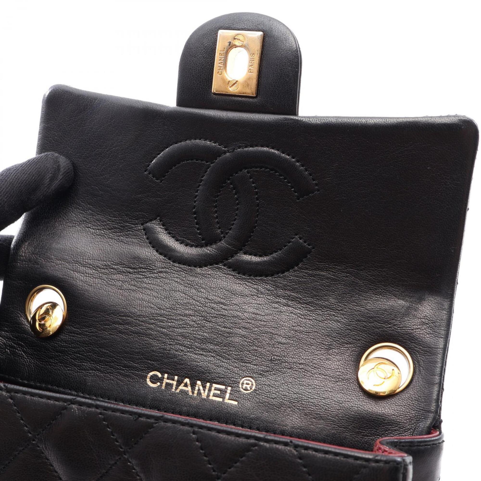 Chanel Black Leather Handbag (Pre-Owned)