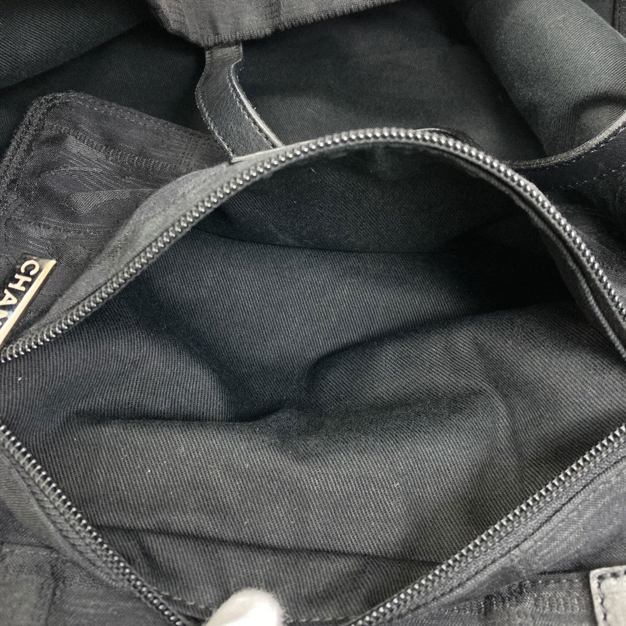 Chanel Black Nylon Jacquard Tote Bag (Pre-Owned)