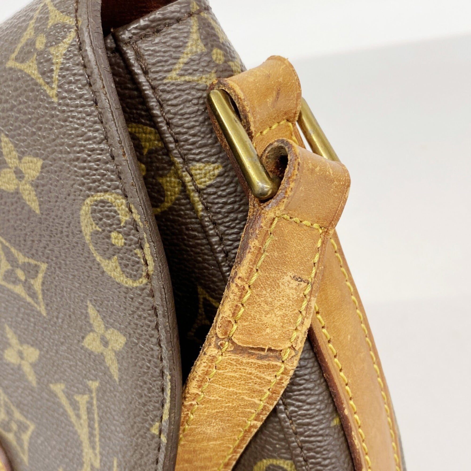 Louis Vuitton Brown Shoulder Bag (Pre-Owned)