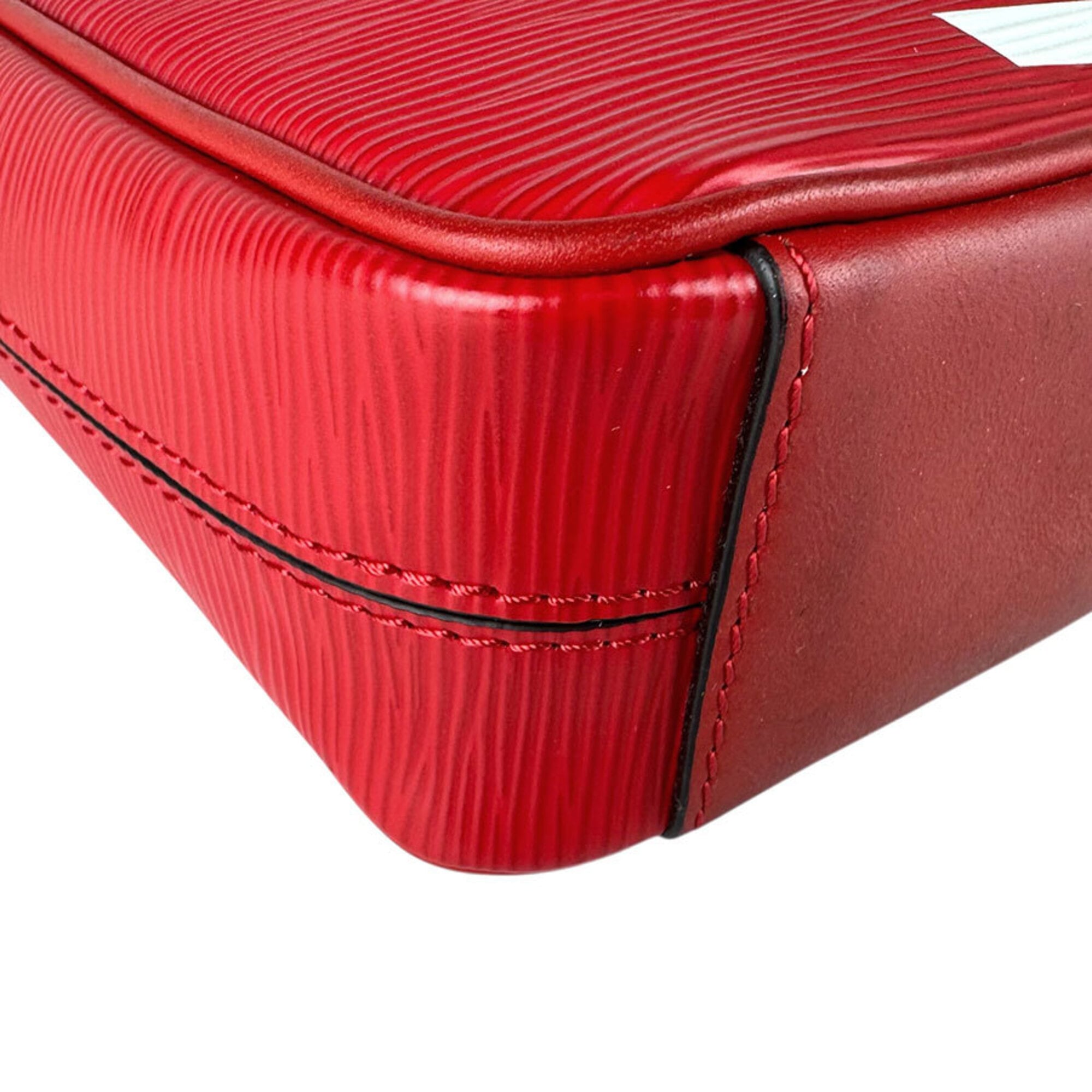 Louis Vuitton Red Color Epi Leather Shoulder Bag (Pre-Owned)