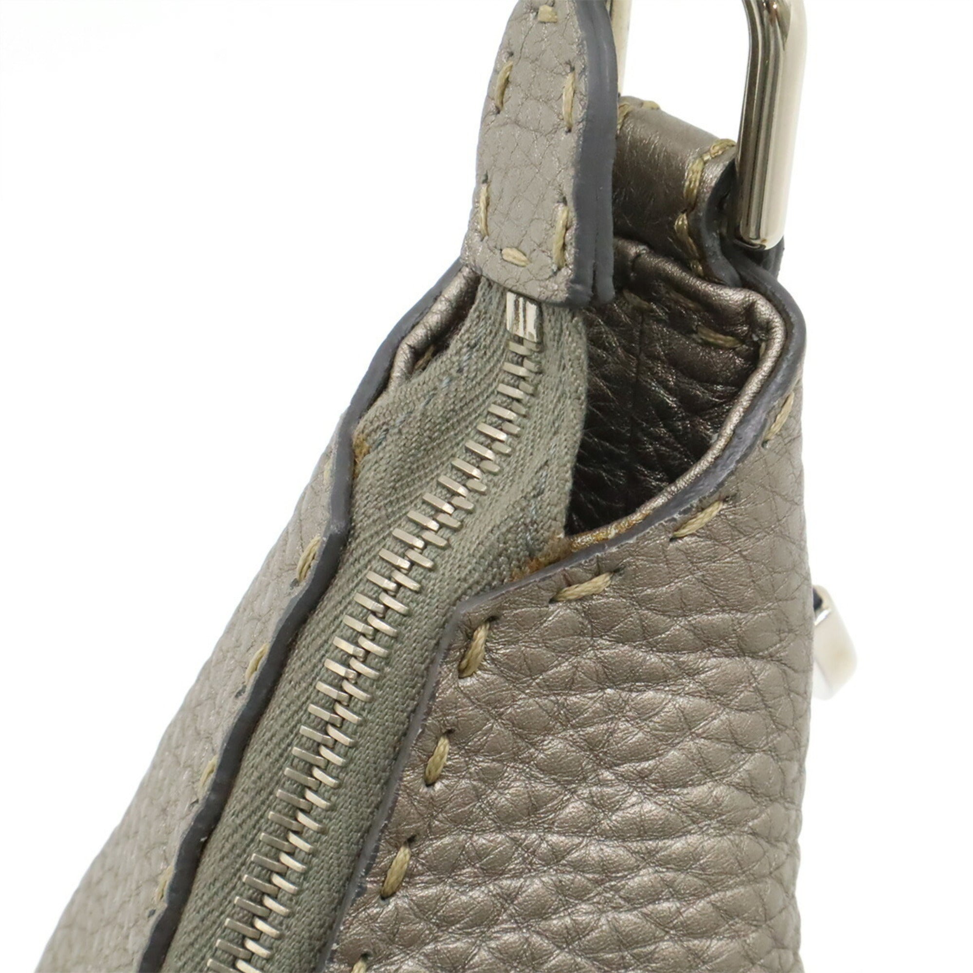 Fendi Selleria Silver Leather Shoulder Bag (Pre-Owned)