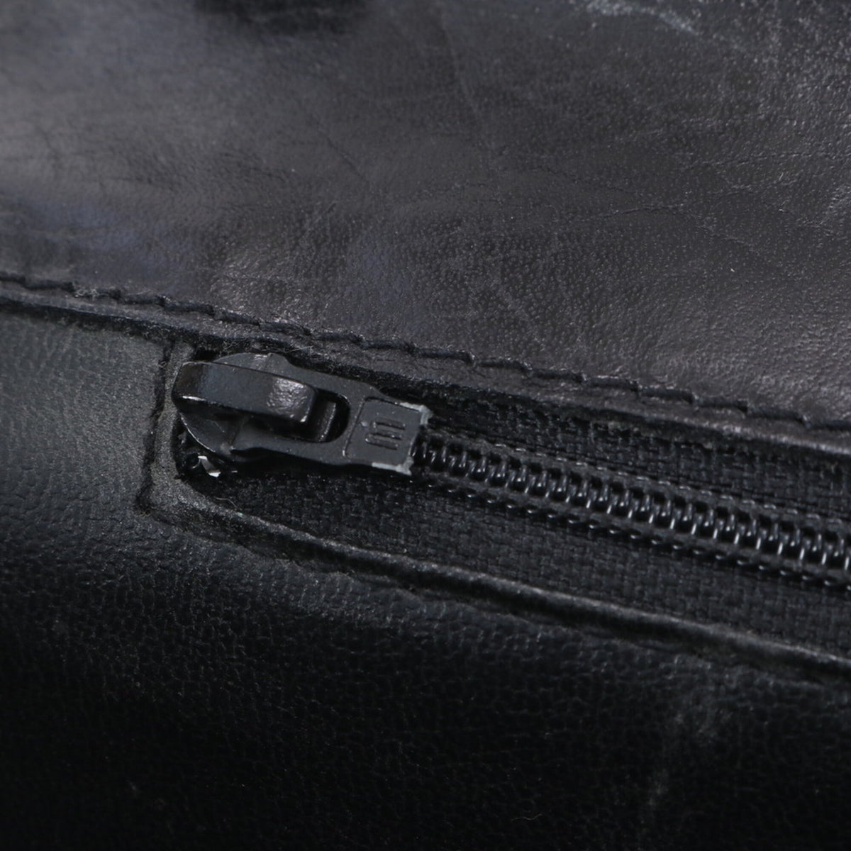 Bally Black Leather Briefcase (Pre-Owned)
