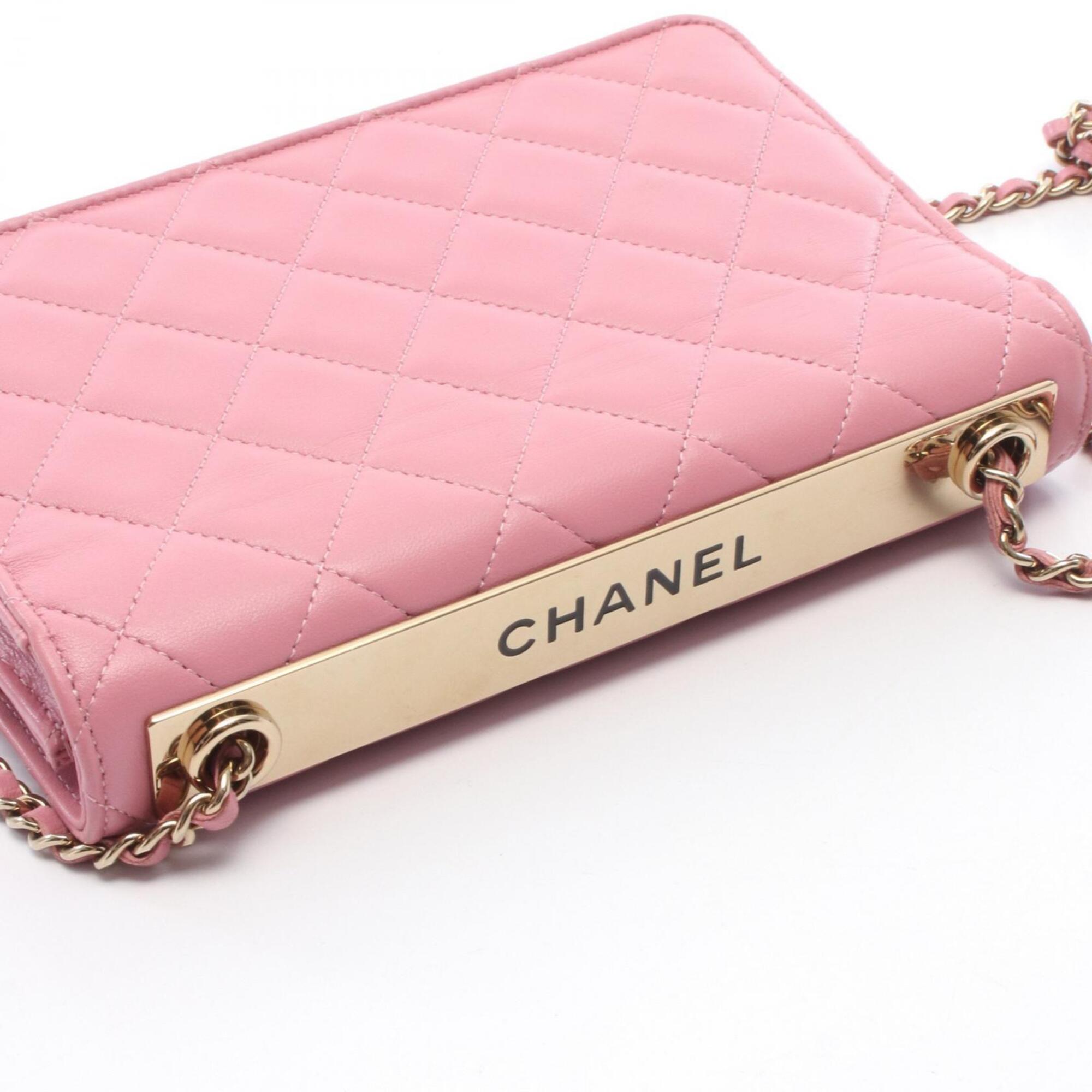 Chanel Matelasse Pink Leather Handbag Shoulder Bag (Pre-Owned)
