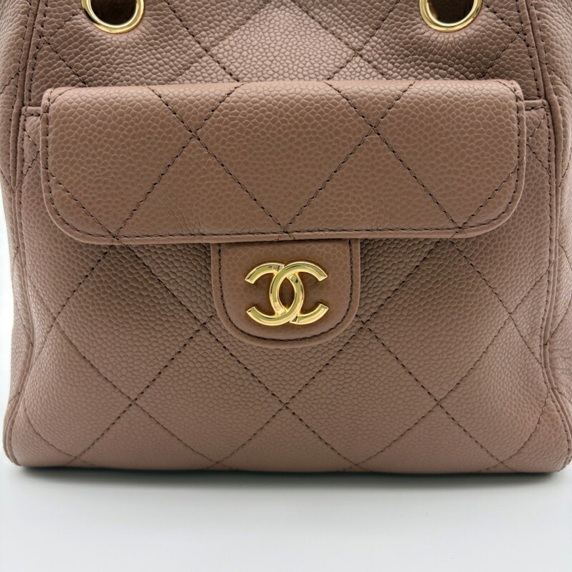 Chanel Brown Leather Shoulder Bag (Pre-Owned)