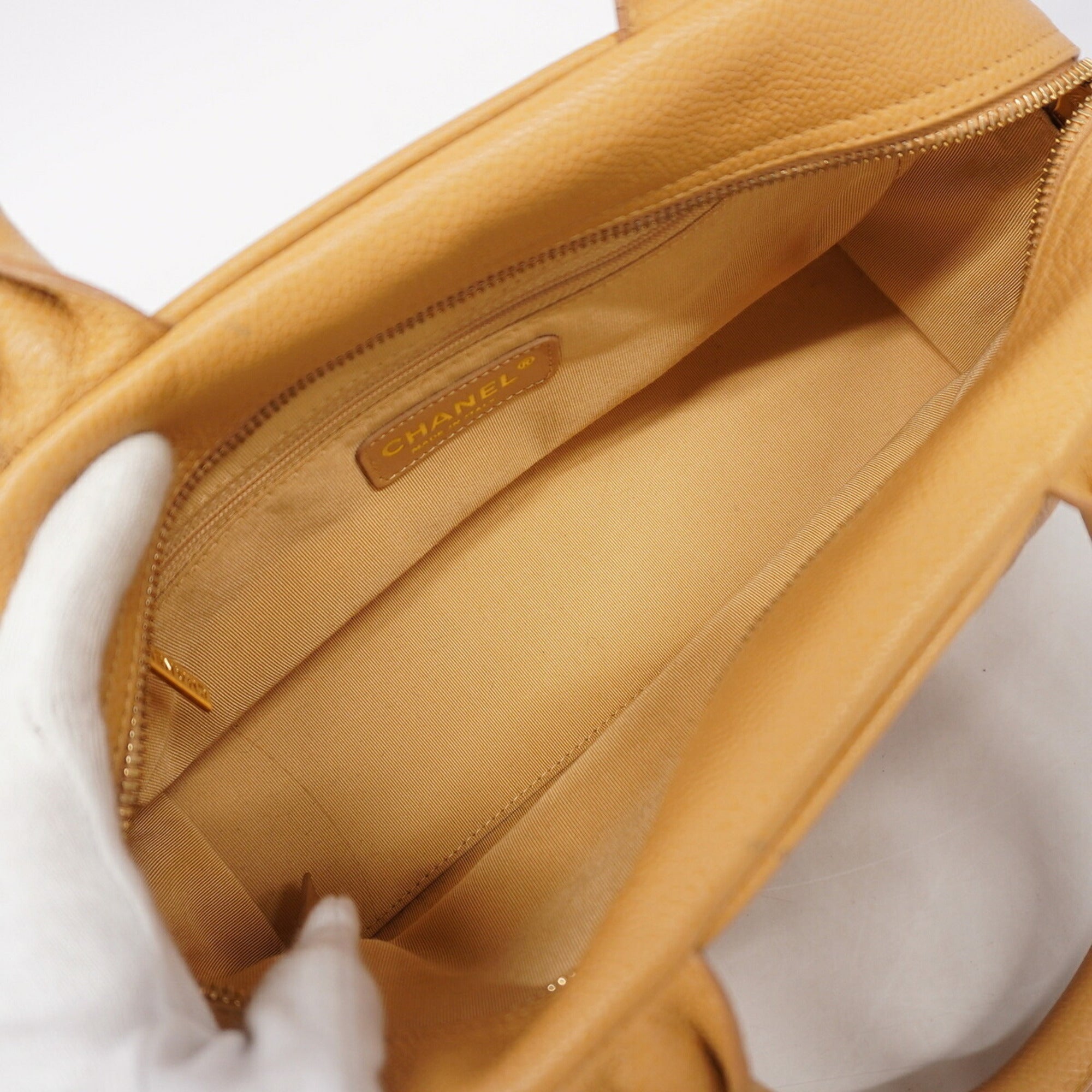 Chanel Beige Grained Calfskin Handbag (Pre-Owned)