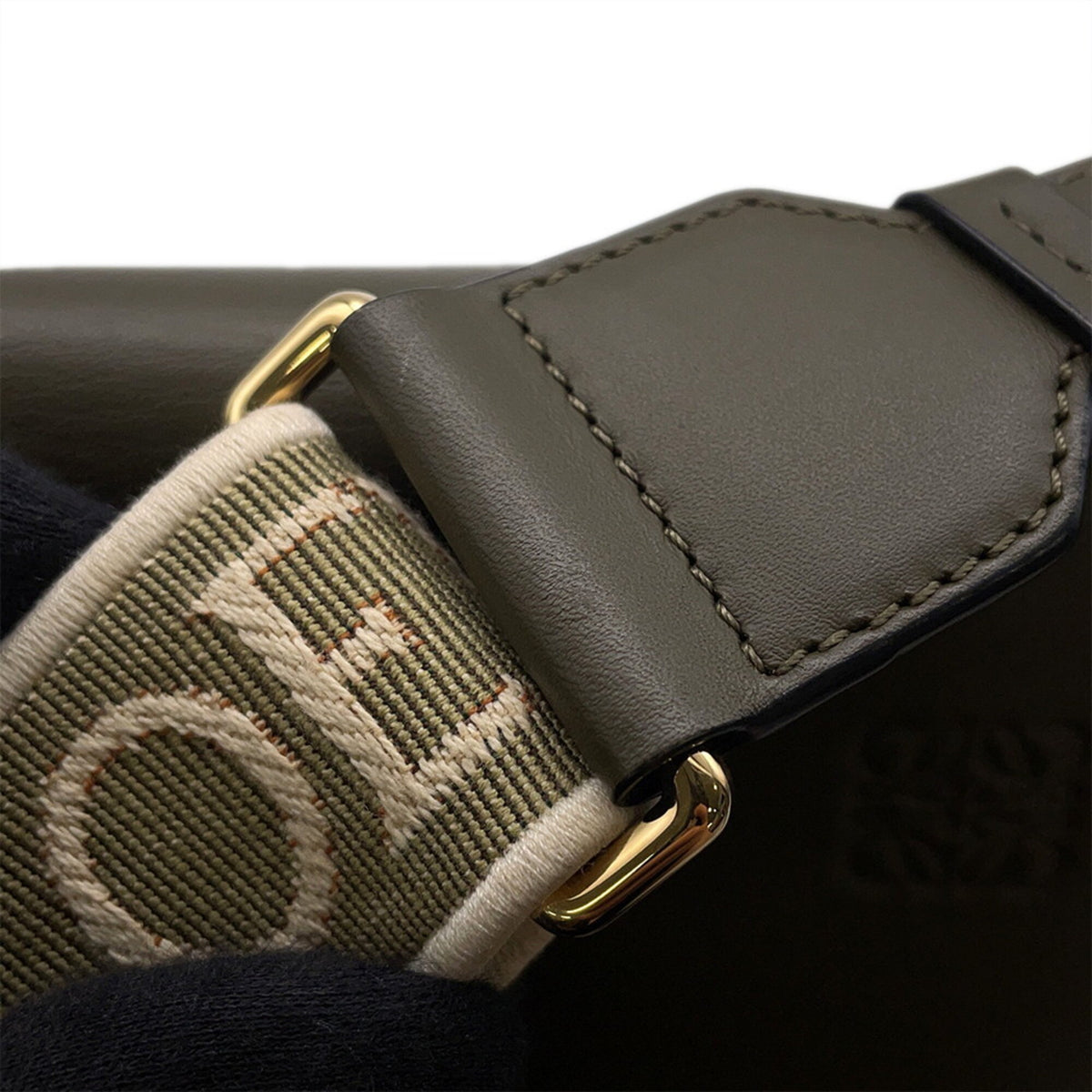Loewe Olive Leather Handbag Shoulder Bag (Pre-Owned)