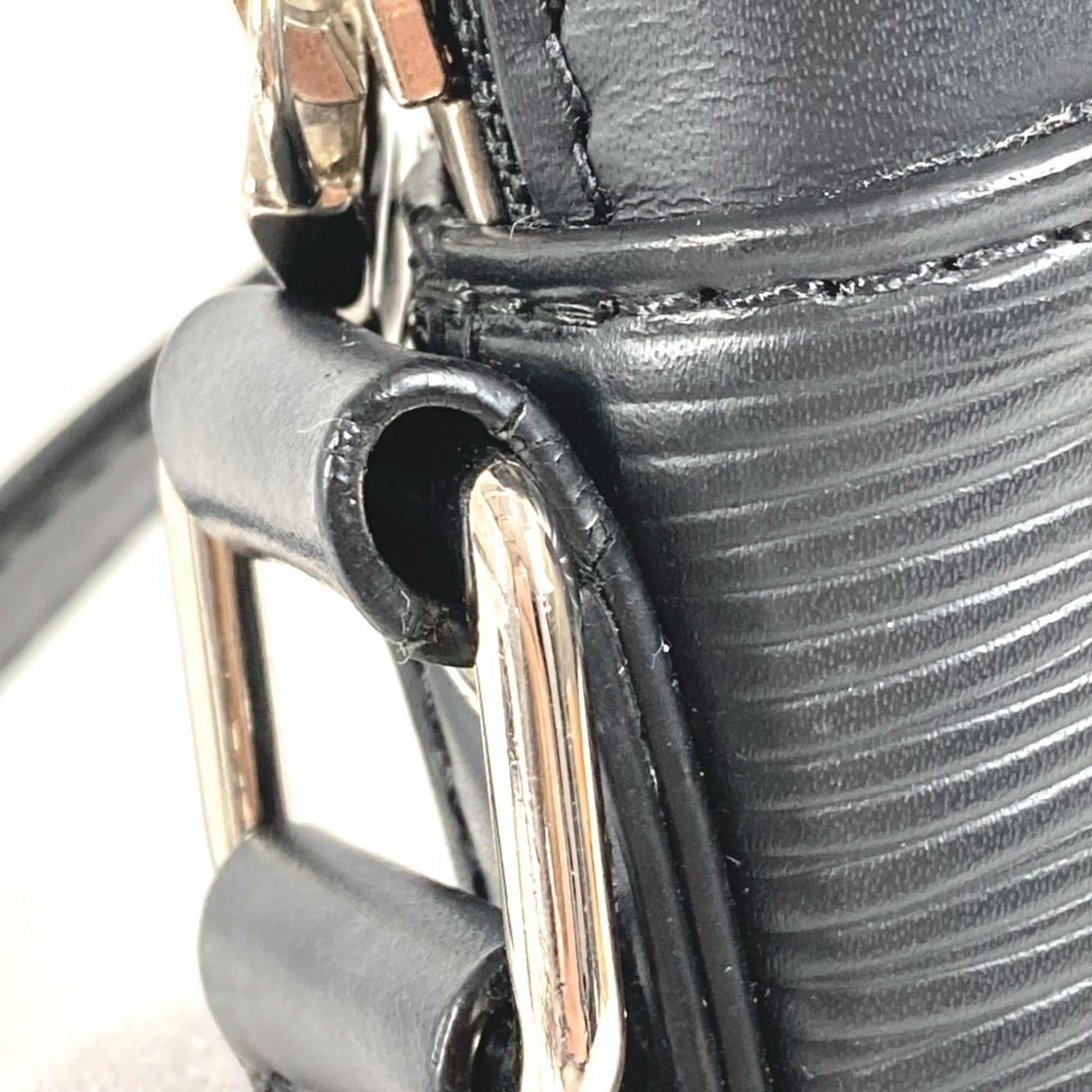 Louis Vuitton Epi Black Noir Epi Leather Shoulder Bag (Pre-Owned)