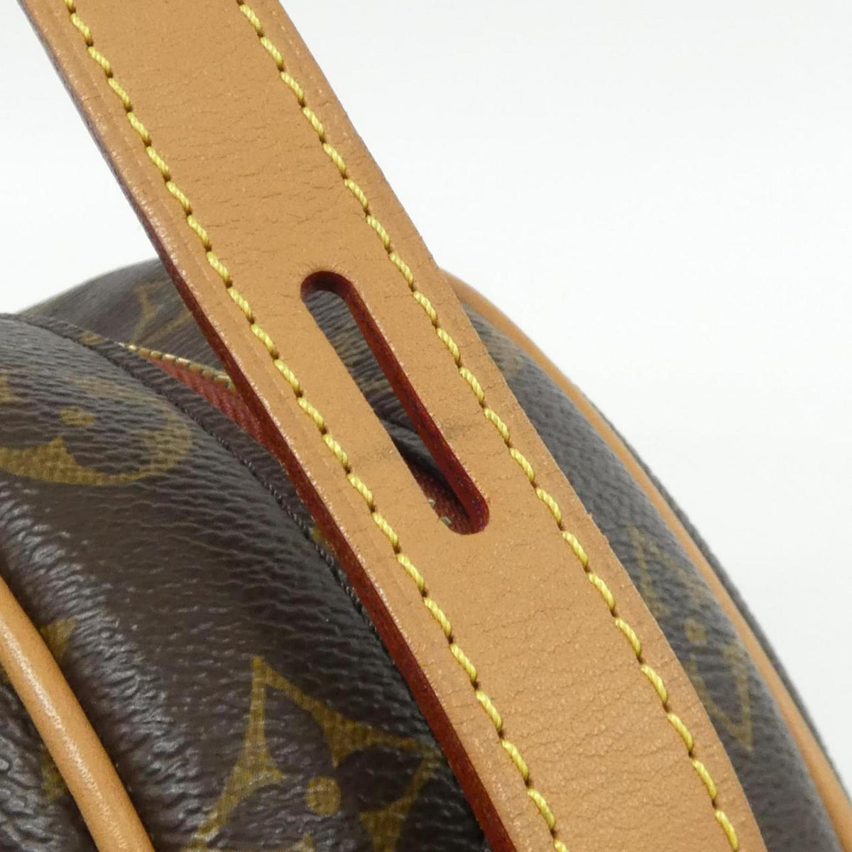Louis Vuitton Marron Coated Canvas Shoulder Bag (Pre-Owned)