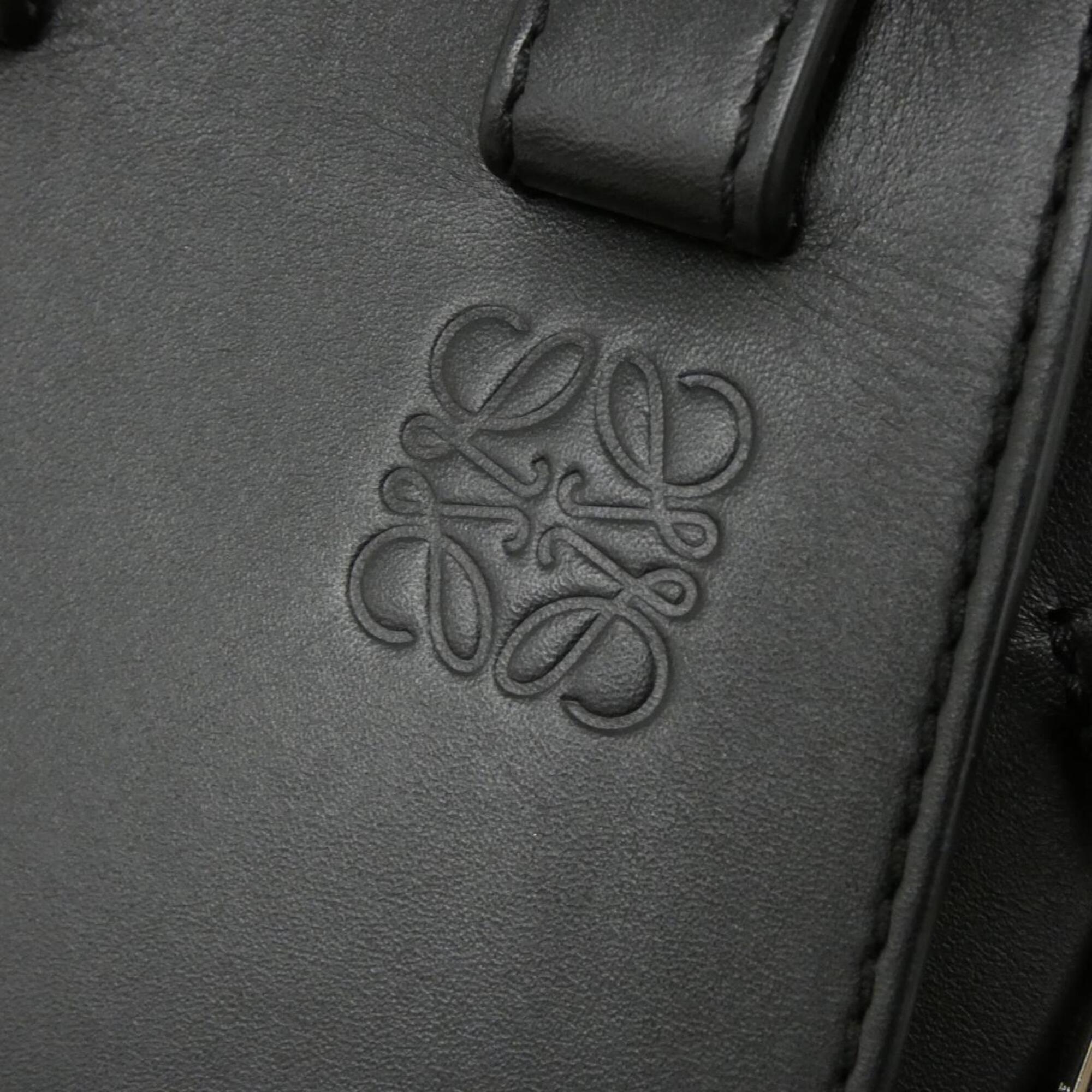Loewe Black Leather Shoulder Bag (Pre-Owned)