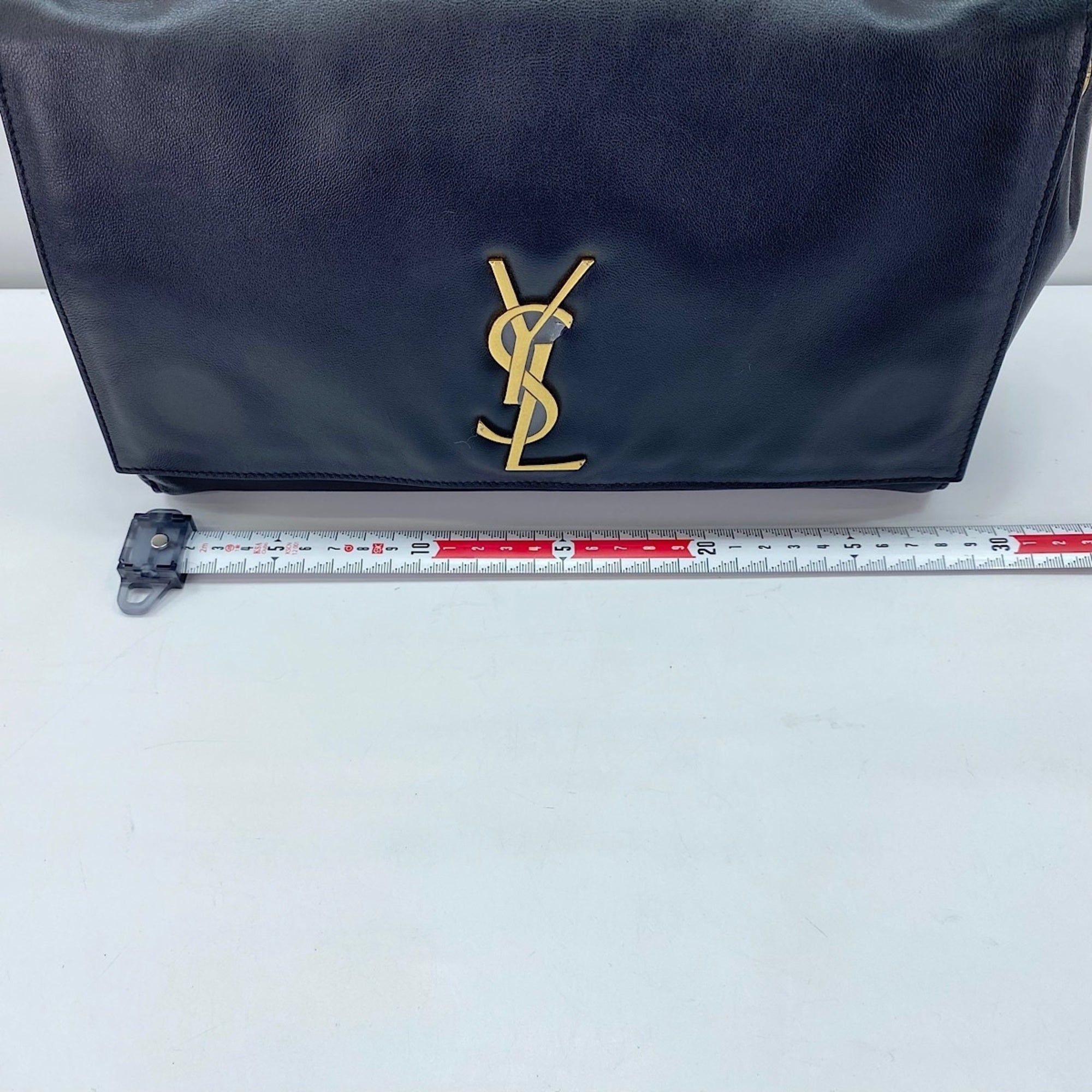 Yves Saint Laurent Black Leather Shoulder Bag (Pre-Owned)