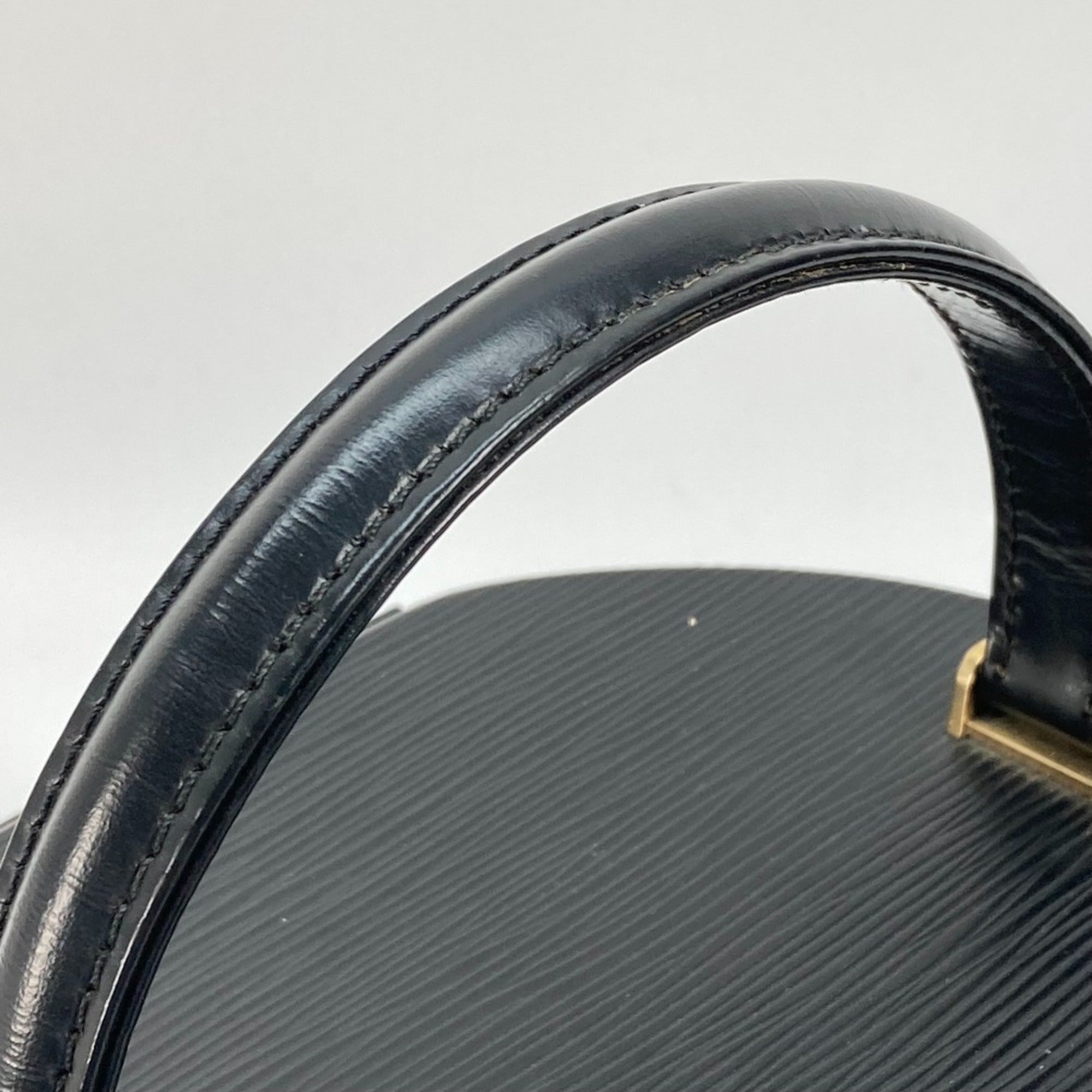 Louis Vuitton Black Noir Epi Leather Handbag Vanity Bag (Pre-Owned)