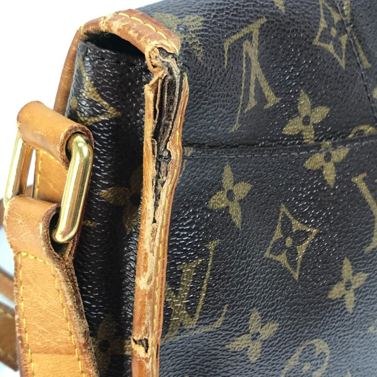 Louis Vuitton Brown Monogram Shoulder Bag (Pre-Owned)