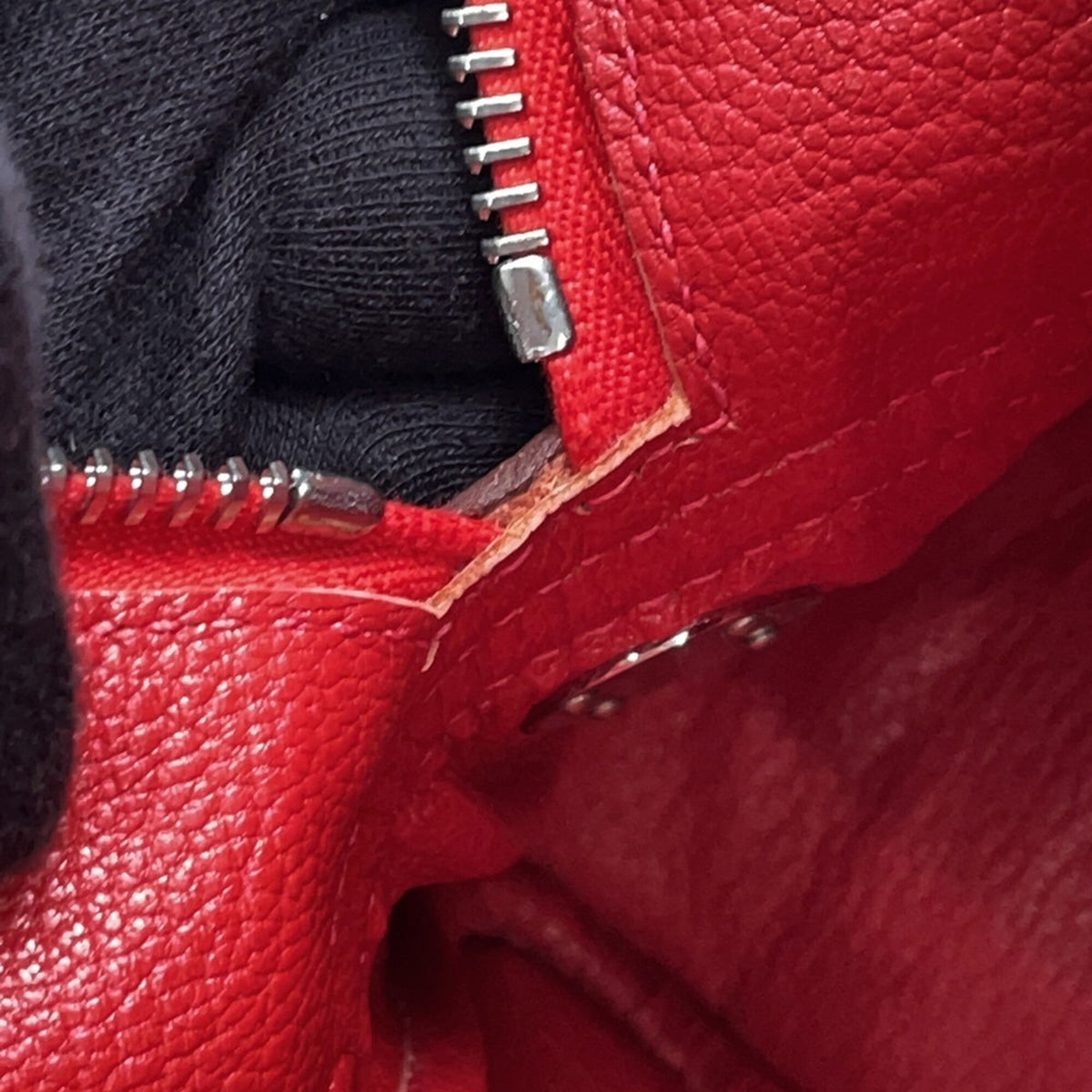 Hermes Vermilion Taurillon Clemence Leather Handbag (Pre-Owned)