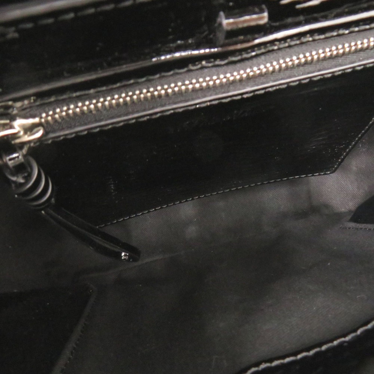 Unspecified Black Patent Leather Handbag Shoulder Bag (Pre-Owned)