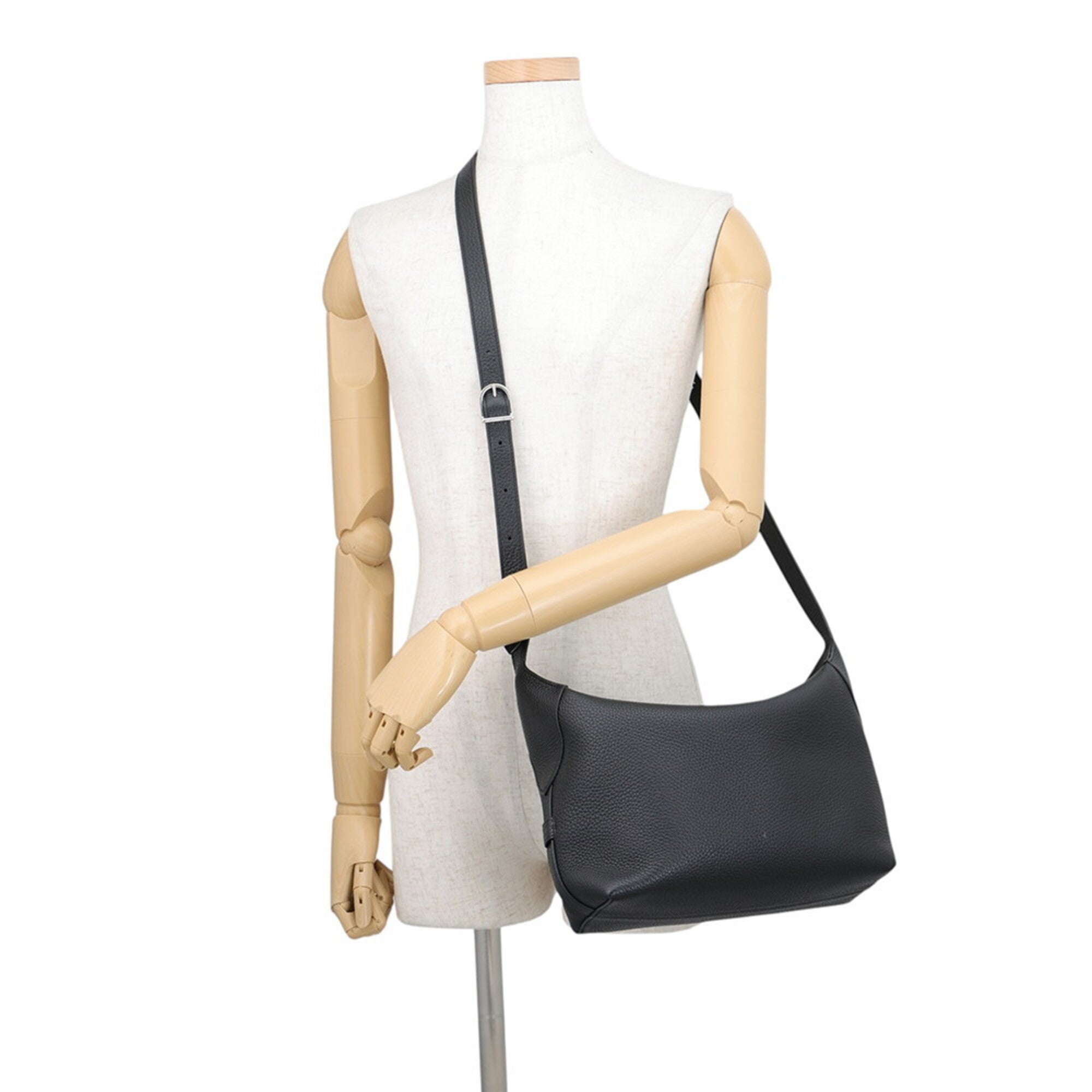 Celine Black Leather Crossbody Bag Shoulder Bag (Pre-Owned)