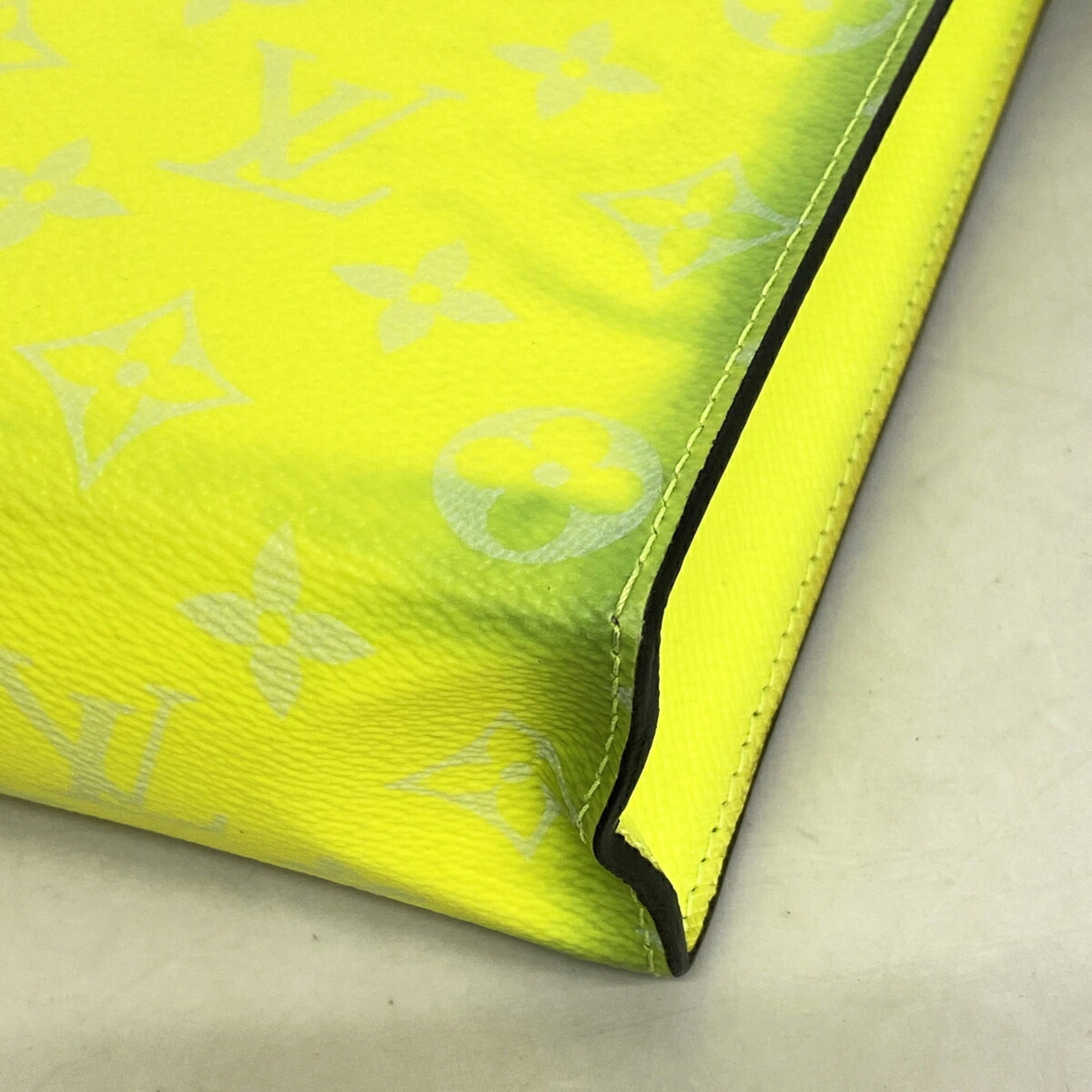 Louis Vuitton Yellow Clutch Bag (Pre-Owned)