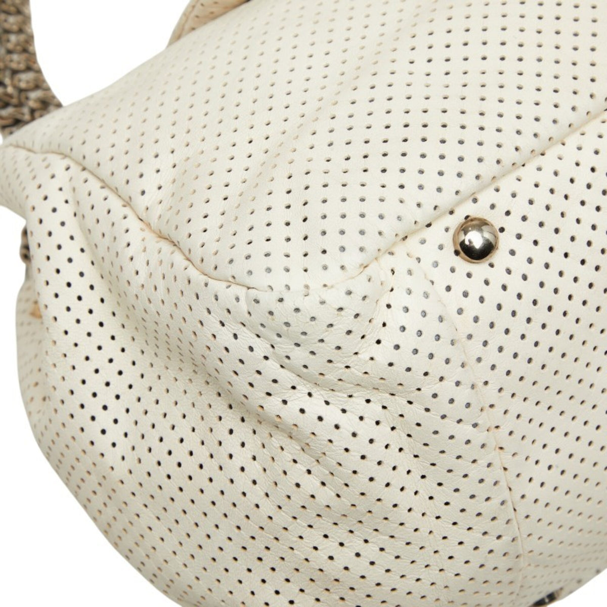 Chanel Off-White Leather Shoulder Bag (Pre-Owned)