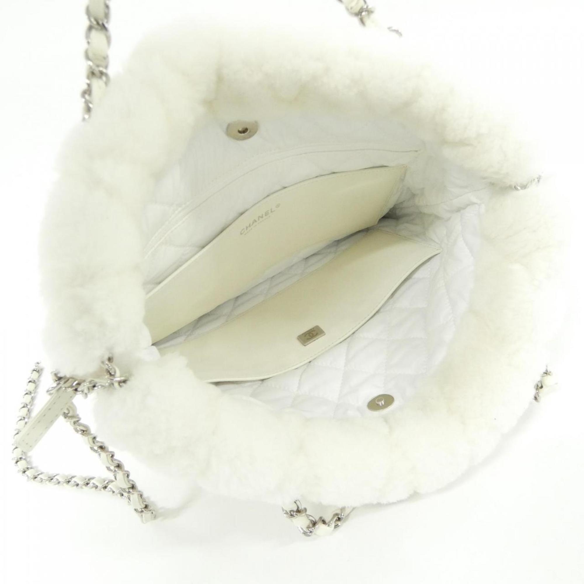 Chanel White Backpack (Pre-Owned)