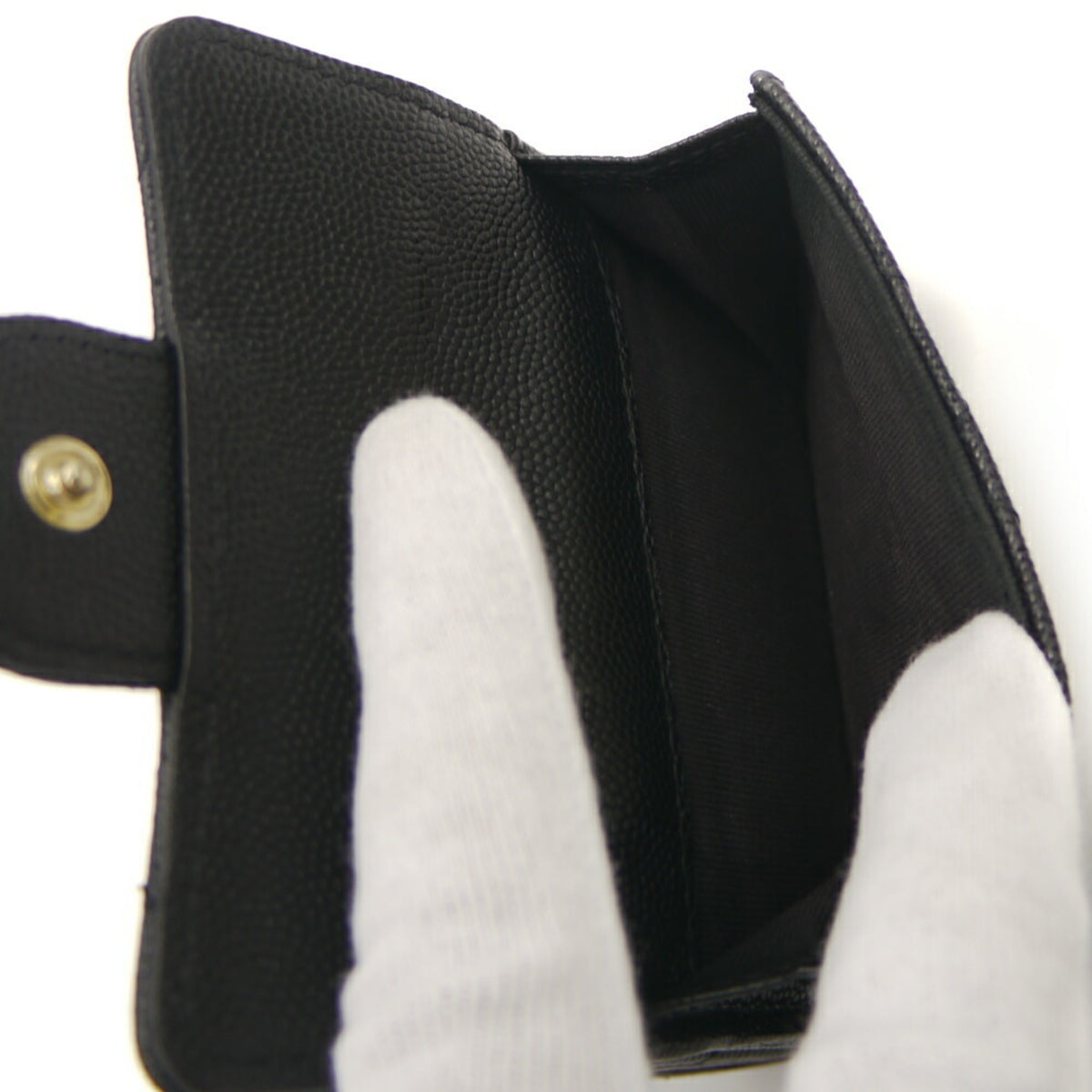 Chanel Black Grained Calfskin Wallet (Tri-Fold) (Pre-Owned)