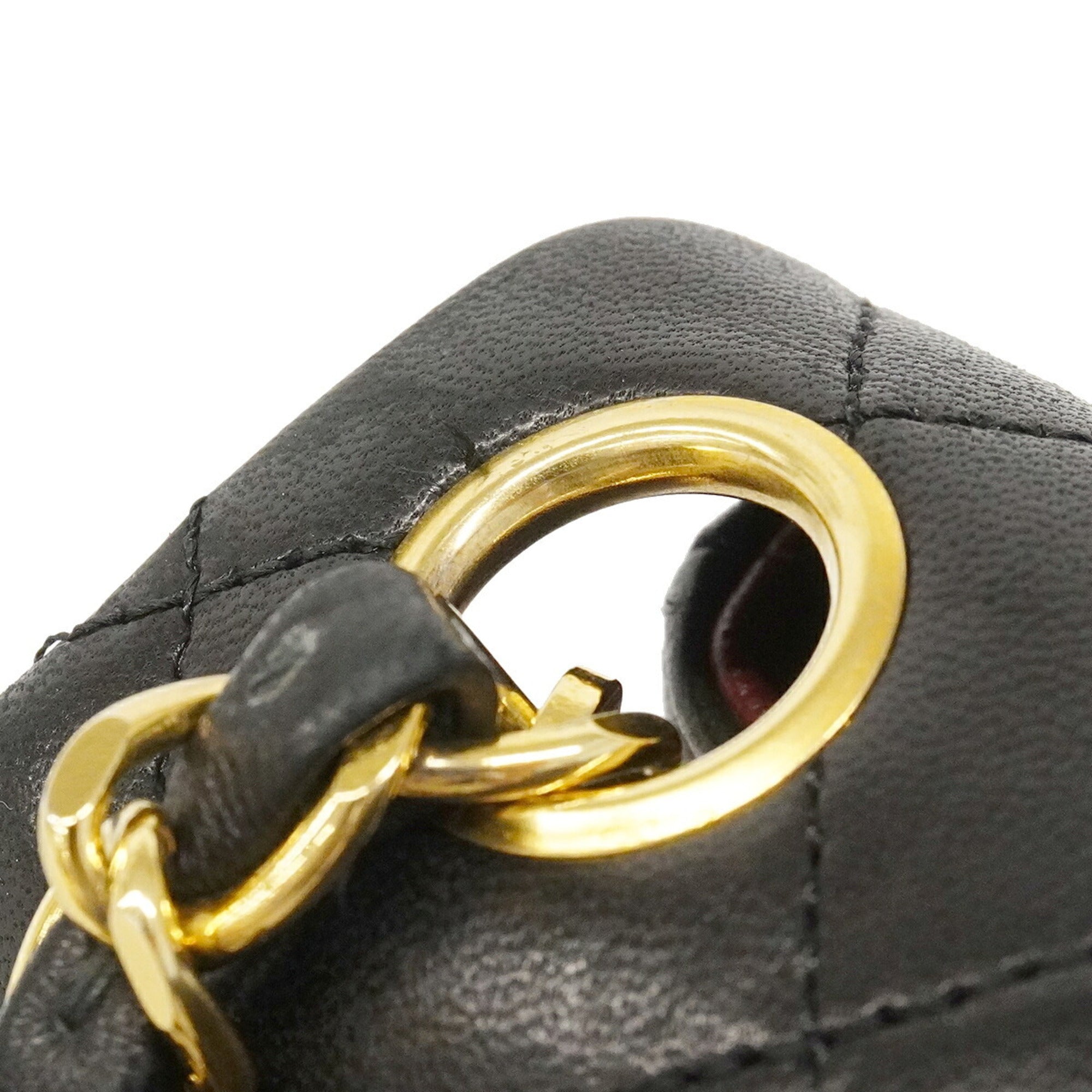 Chanel Black Leather Shoulder Bag (Pre-Owned)