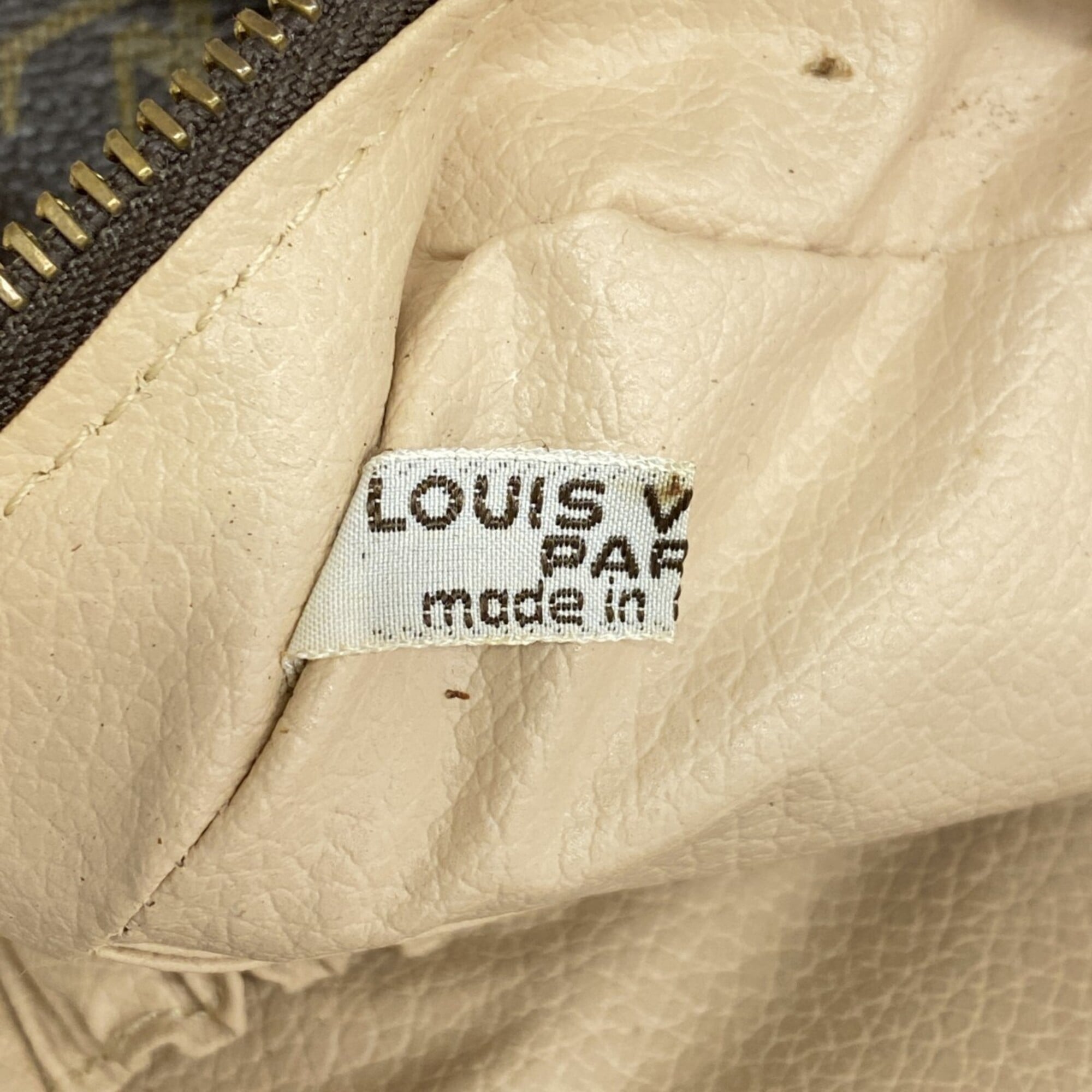 Louis Vuitton Brown Pouch (Pre-Owned)