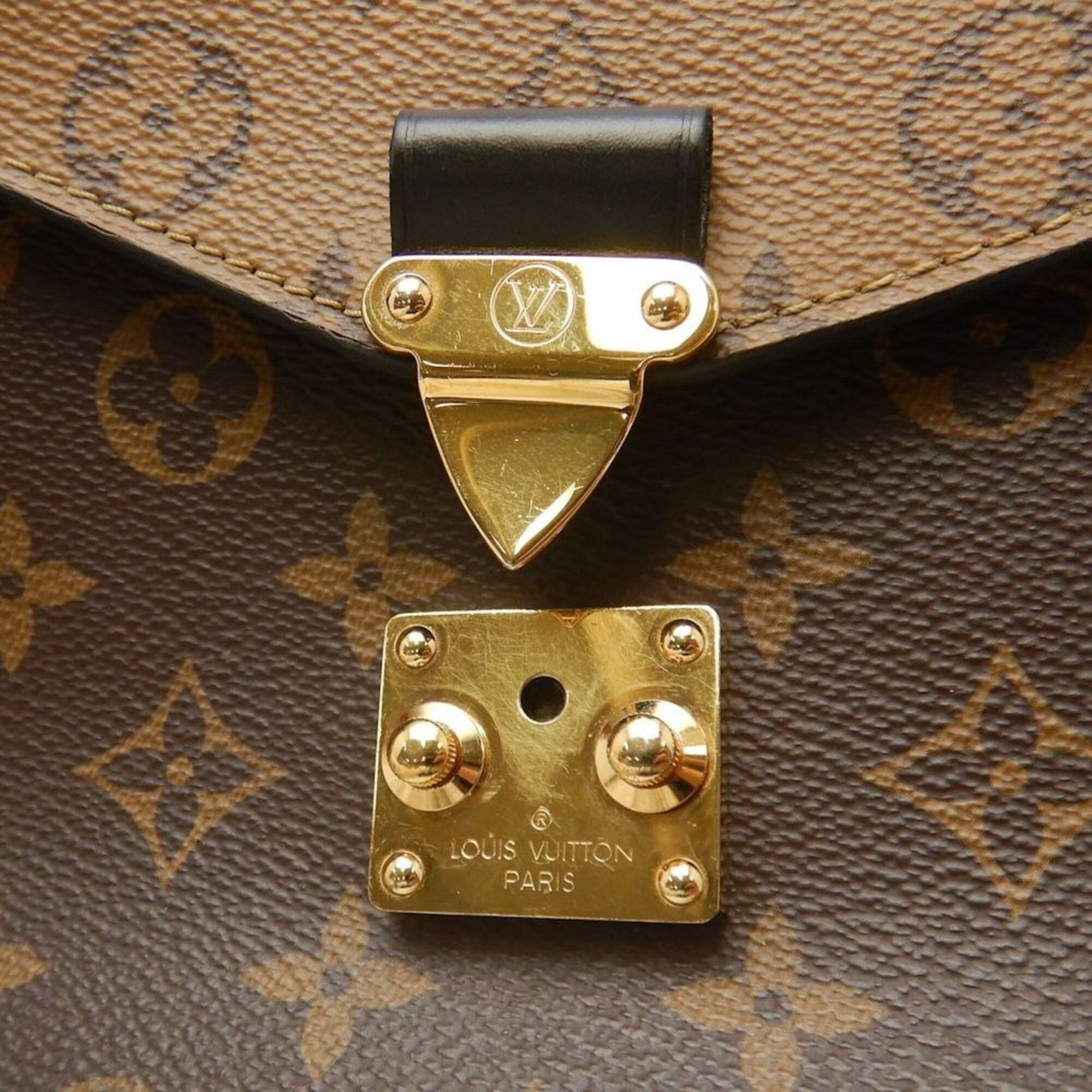 Louis Vuitton Brown Monogram Handbag (Pre-Owned)