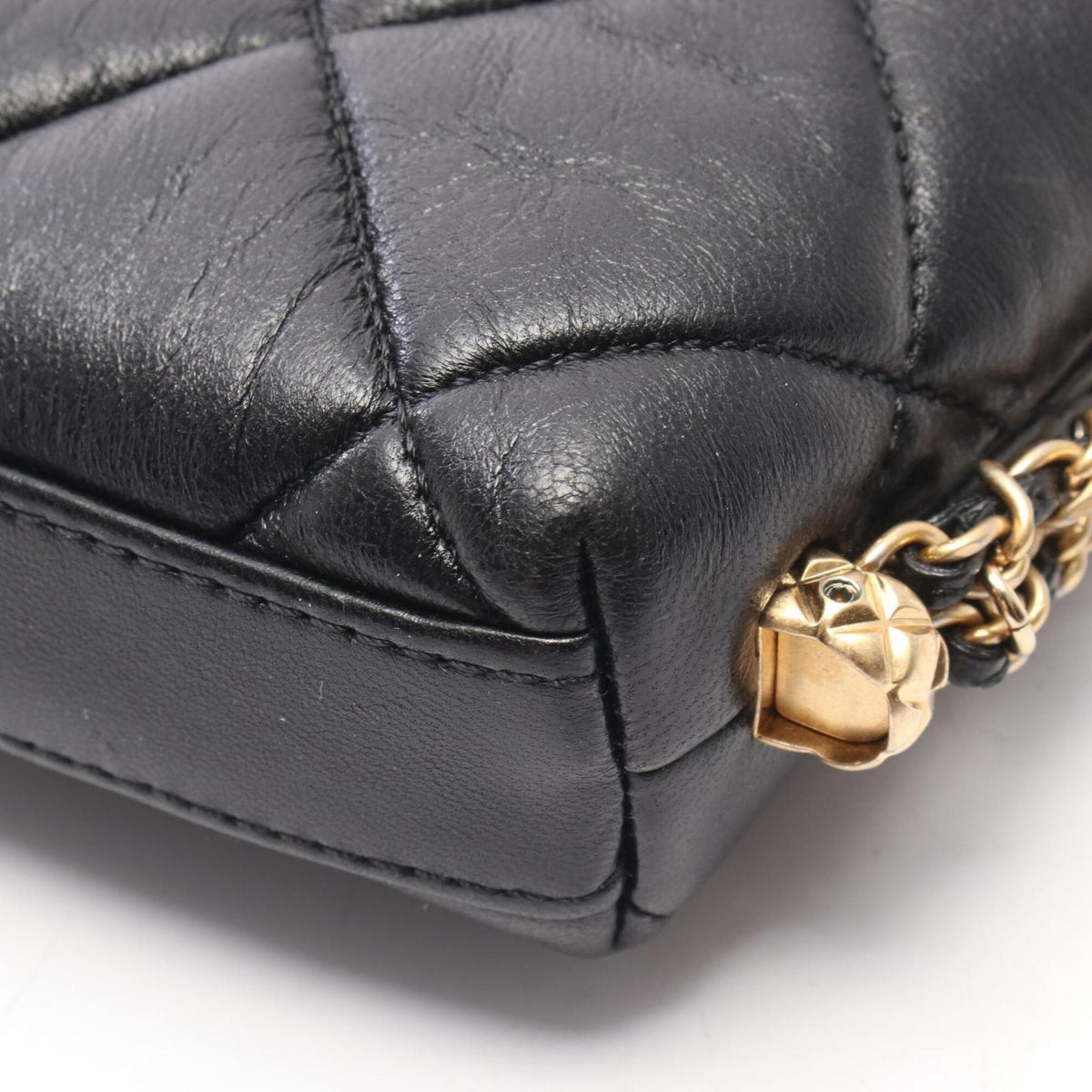Chanel Black Leather Handbag Shoulder Bag (Pre-Owned)